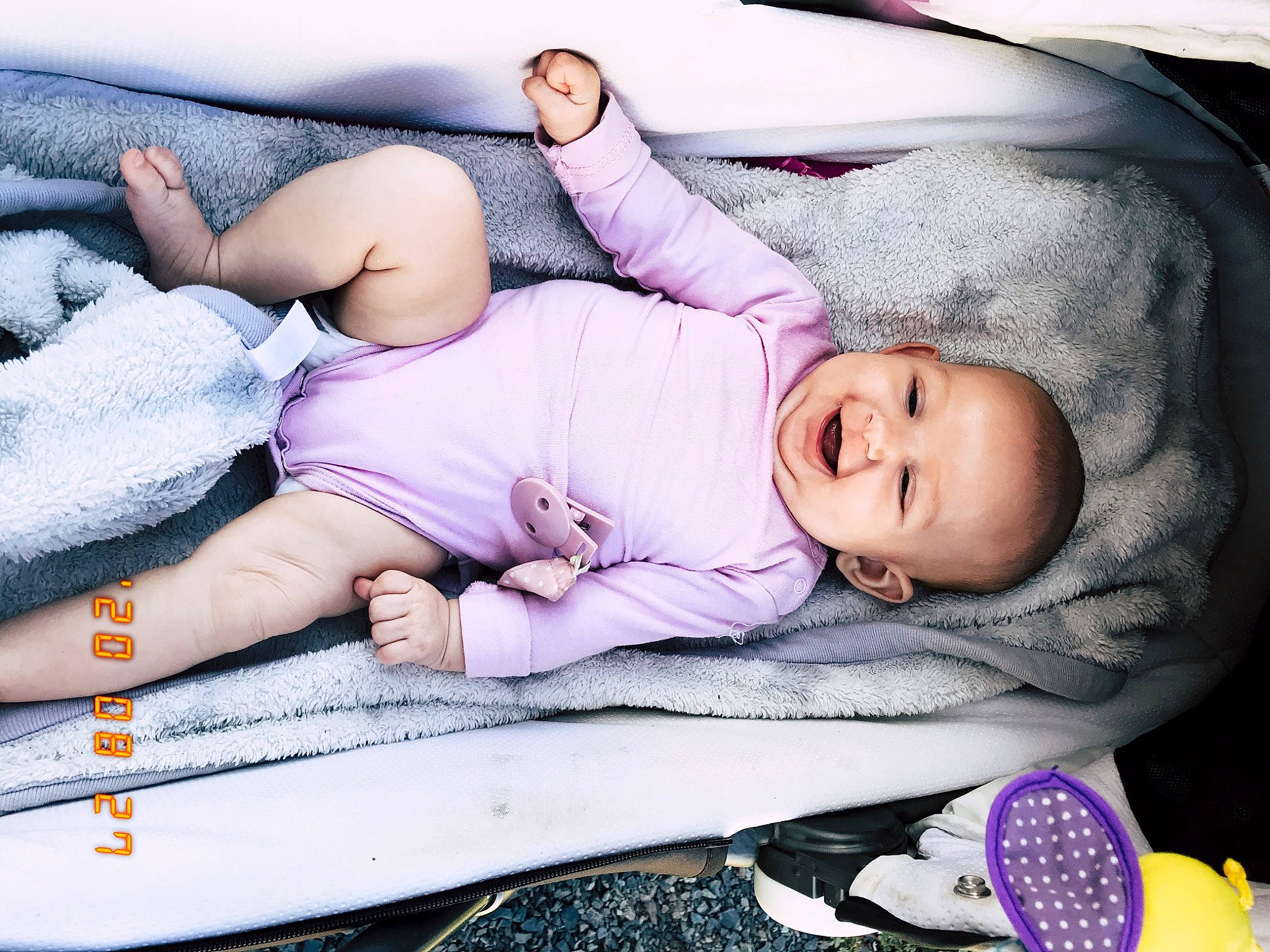 Myllia a rejoint le concours — aidez-le/la à gagner de superbes lots ! baby, baby_sleeping, beauty, bedtime, cheek, child, comfort, cool, happy, leg, nap, person, photography, pink, product, purple, skin, sleep, toddler, violet
