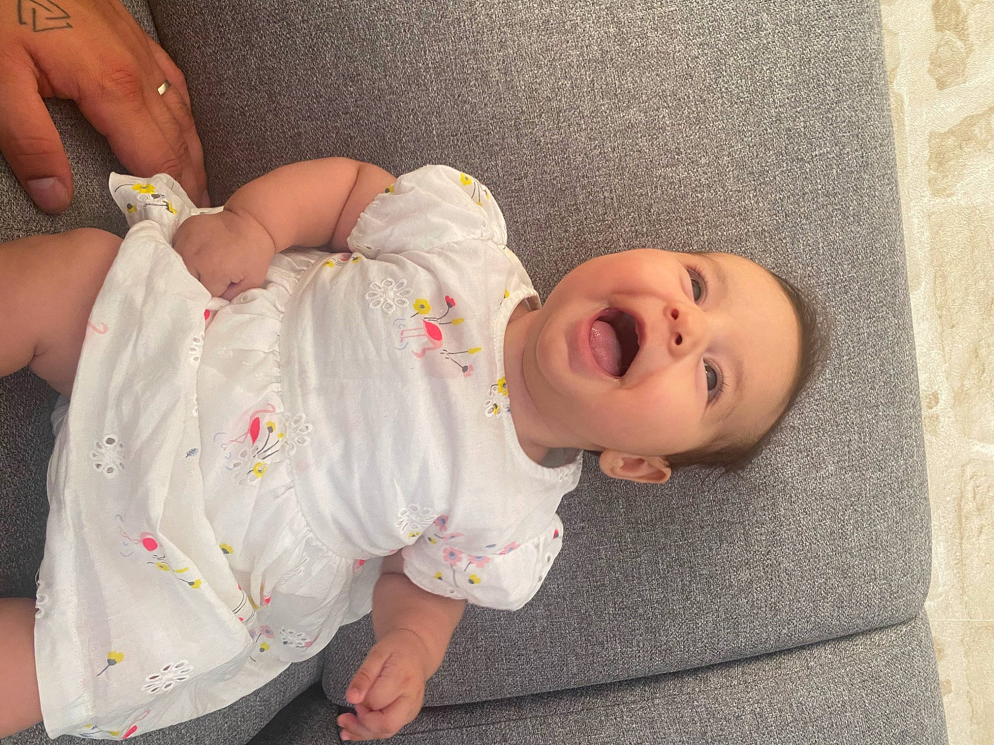 Mia Valentina participe au concours pour gagner de l'argent avec cette photo : baby, baby_toddler_clothing, cheek, chin, comfort, eye, face, finger, glasses, hand, head, headgear, human_body, leg, mouth, nose, person, skin, sleeve, smile