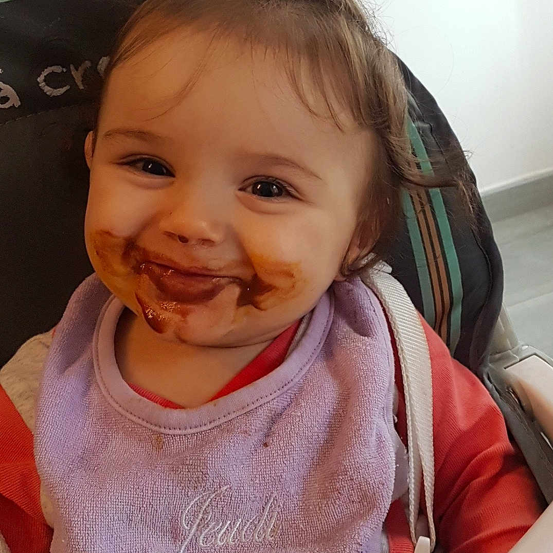 Mia participe au concours pour gagner de l'argent avec cette photo : cheek, child, eye, face, fun, girl, happiness, head, infant, iris, joy, laughter, nose, person, product, sitting, skin, smile, toddler
