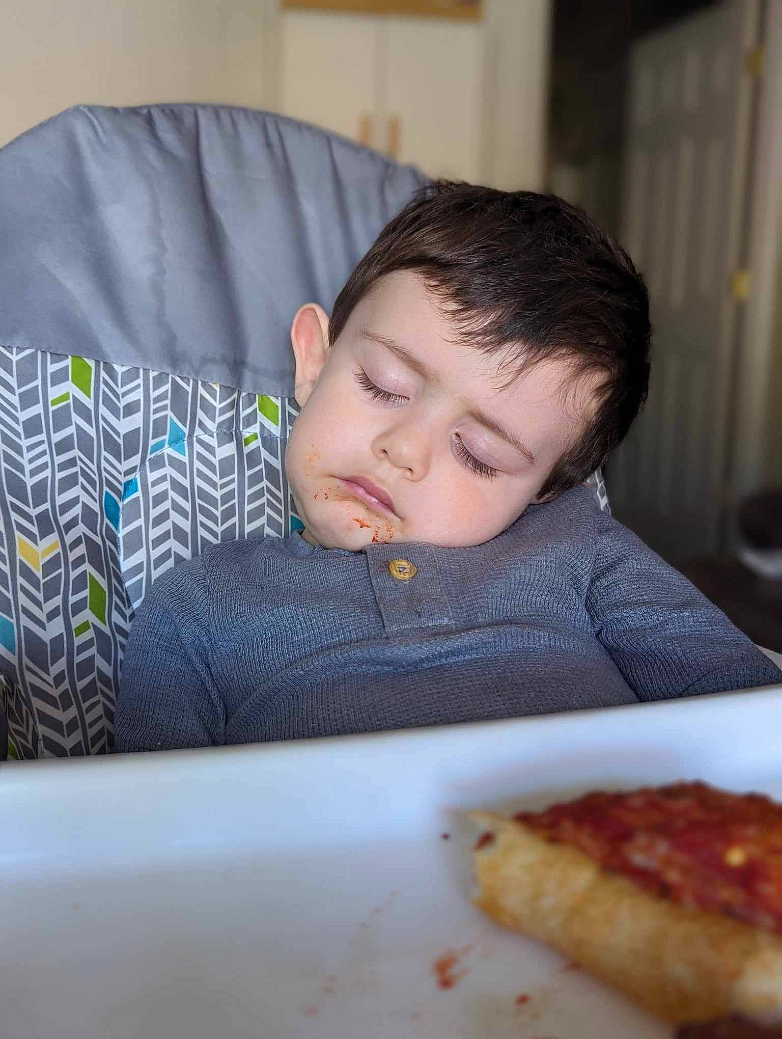 Riverr is registered to the contest to win money with this photo: baby, baby_toddler_clothing, baked_goods, bread, child, comfort, comfort_food, cuisine, dish, finger_food, food, gluten, ingredient, junk_food, person, pizza, plate, recipe, sleeve, sorrow