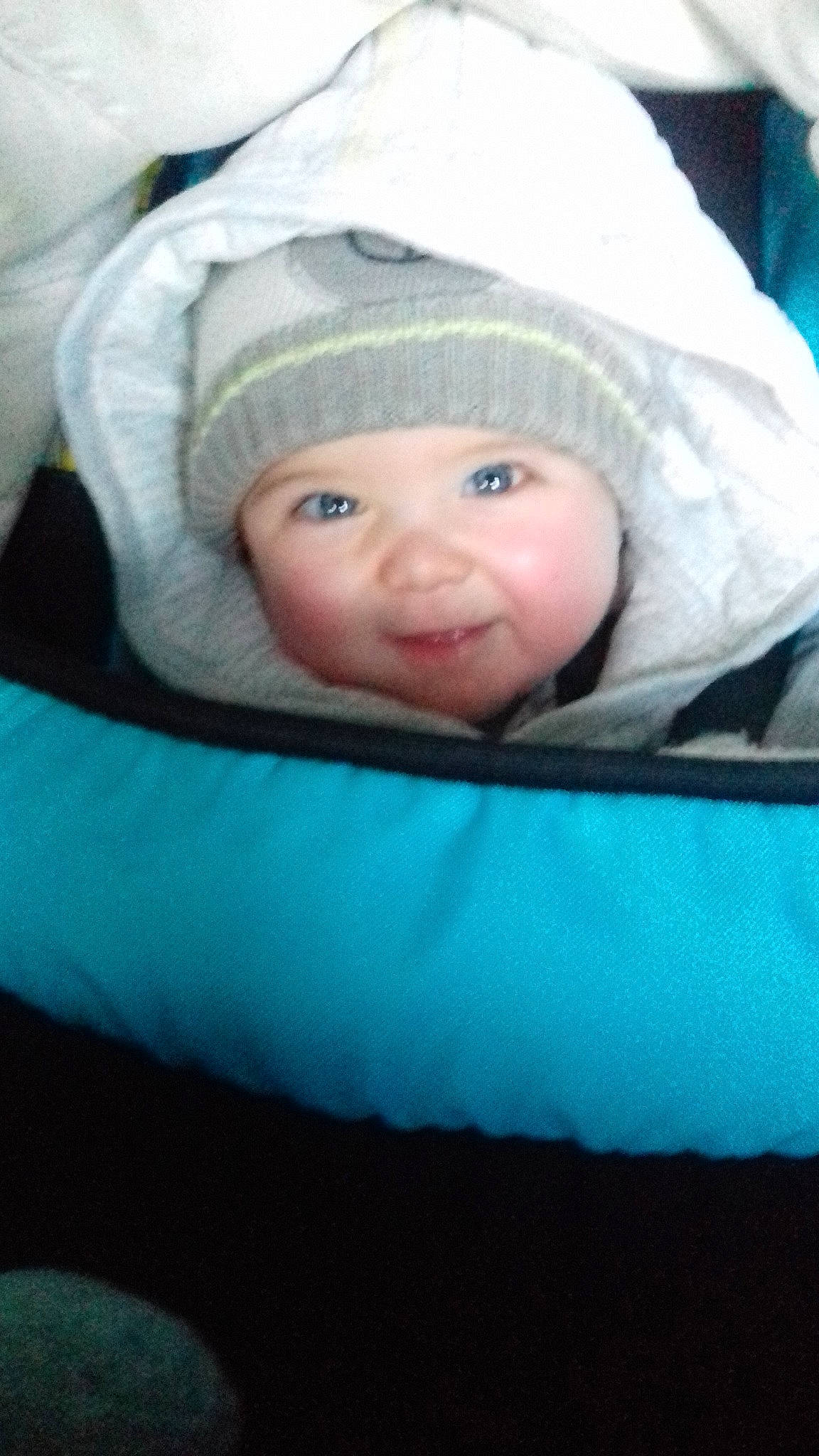 Axel participe au concours pour gagner de l'argent avec cette photo : baby, baby_carriage, baby_products, cheek, child, eye, person, product, skin, sleep, smile, toddler