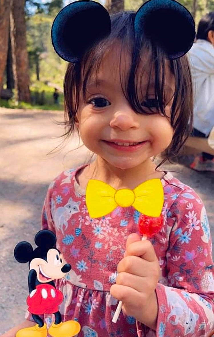 Mani is registered to the contest to win money with this photo: baby_toddler_clothing, blue, child, dress, facial_expression, flower, hair, happy, head, joy, orange, people, person, photograph, pink, plant, skin, sleeve, smile, summer