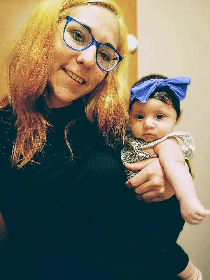 Renesmae joined the competition — help win amazing prizes! cool, eye, eyebrow, face, flash_photography, gesture, glasses, hairstyle, hand, happy, hat, head, headgear, iris, joy, lip, person, shoulder, skin, smile