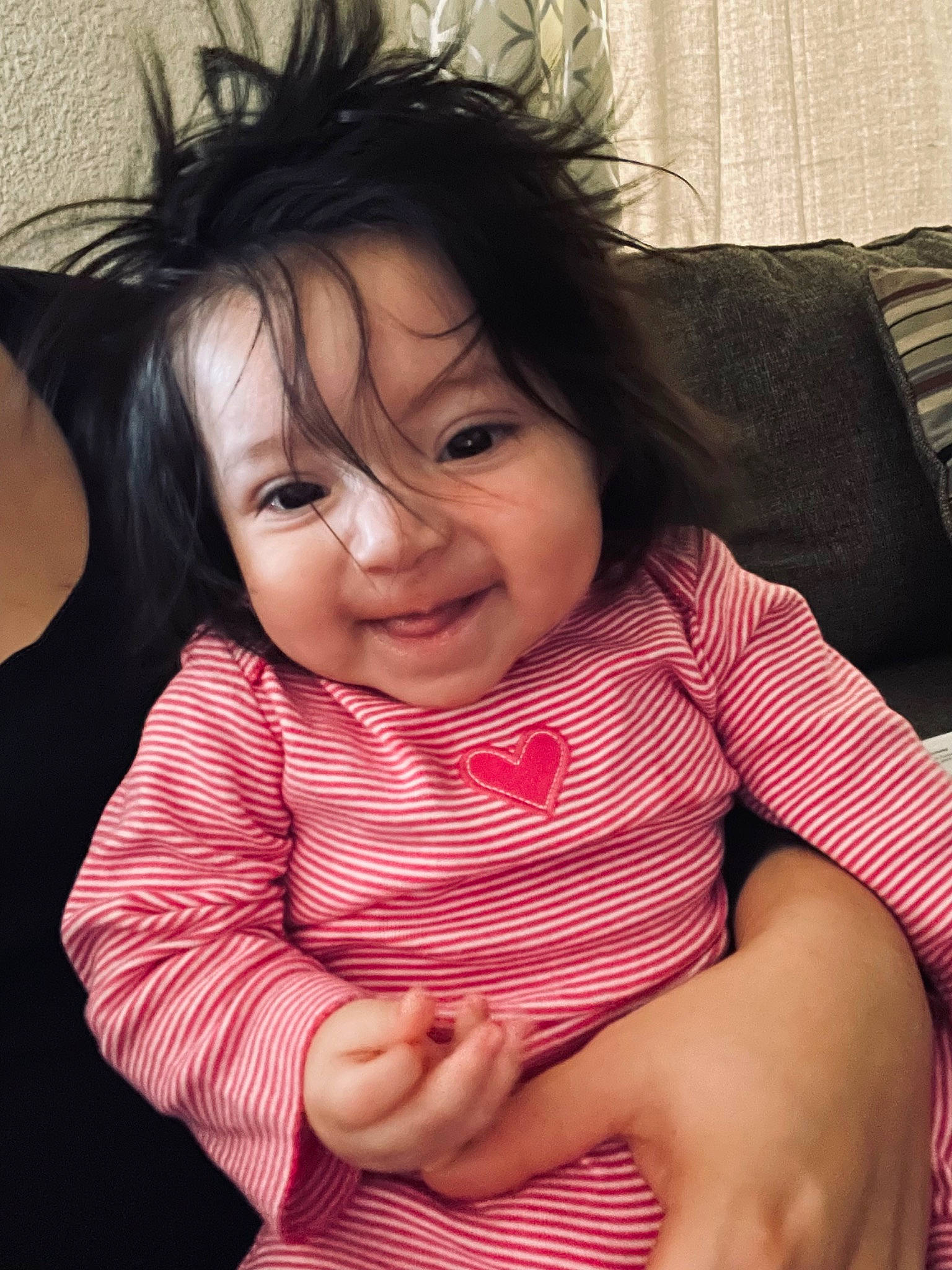 Kamila is registered to the contest to win money with this photo: arm, cheek, chin, eye, eyebrow, eyelash, face, facial_expression, forehead, hand, head, joint, lip, mouth, muscle, nose, organ, person, shoulder, skin