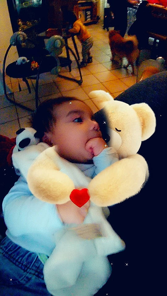 Alessandro participe au concours pour gagner de l'argent avec cette photo : baby, child, person, plush, stuffed_toy, teddy_bear, textile, toddler, toy