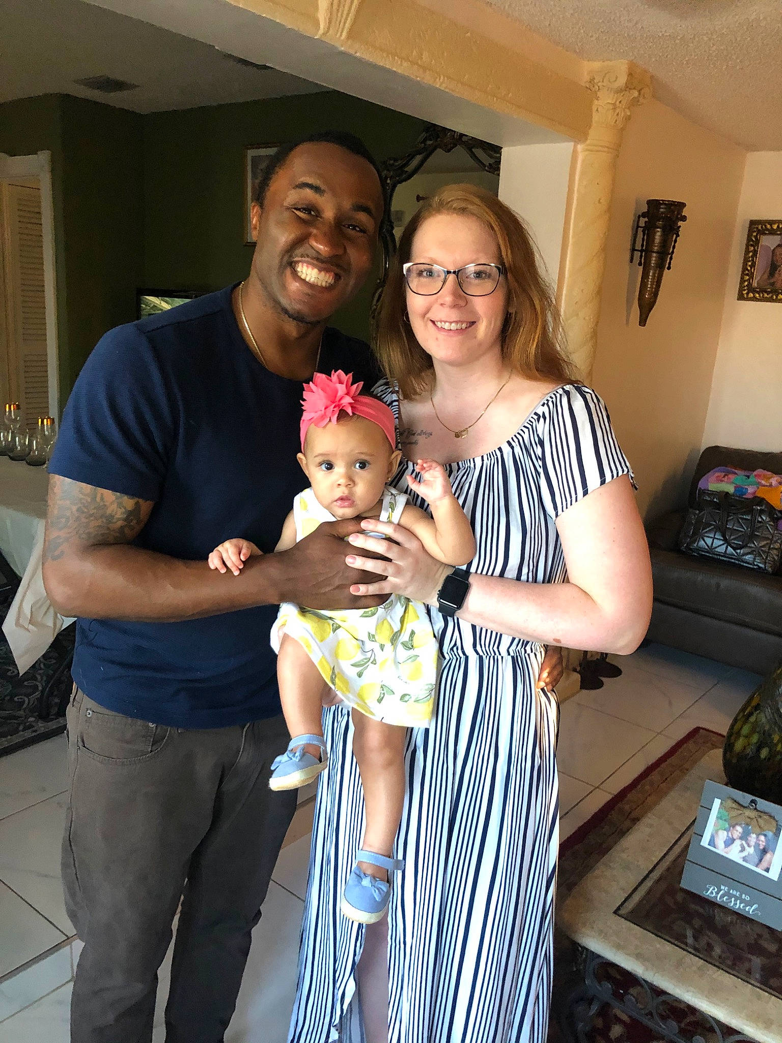 Soraya joined the competition — help win amazing prizes! abdomen, child, event, family, happy, hug, joy, leg, people, person, photography, room, selfie, shoulder, smile, t_shirt, toddler, vacation