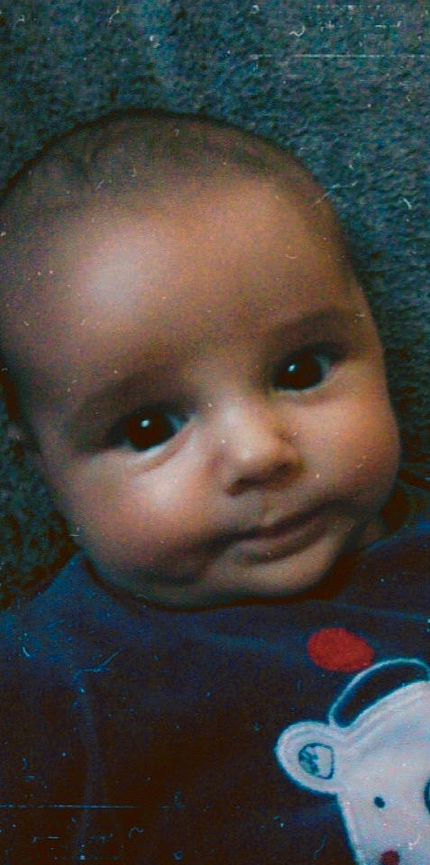 Jules participe au concours pour gagner de l'argent avec cette photo : baby, black_hair, cheek, child, chin, close_up, cool, ear, eyebrow, eyelash, forehead, fun, happy, iris, lip, mouth, nose, person, skin, smile