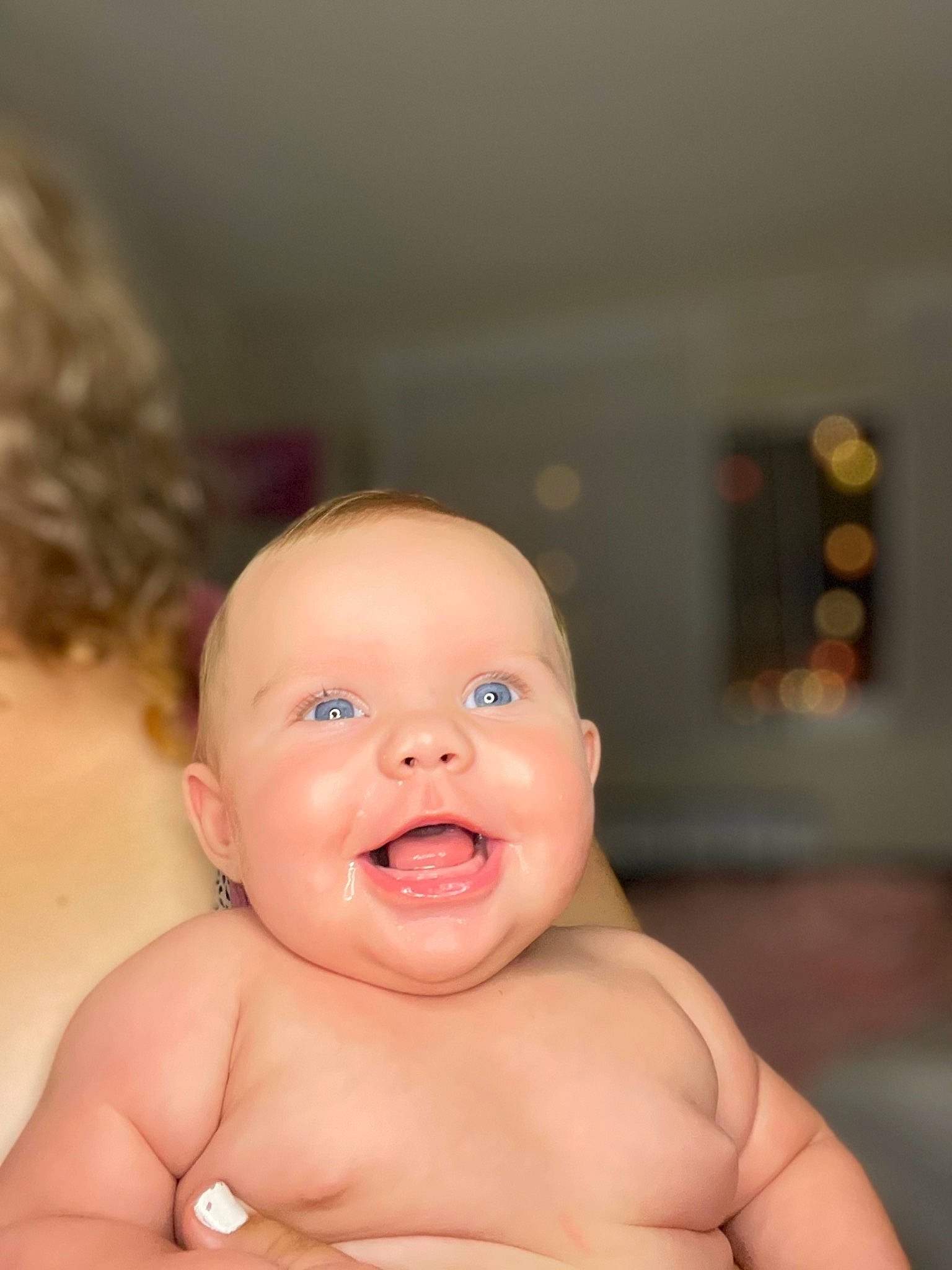 Zuriyah is registered to the contest to win money with this photo: arm, baby, baby_bathing, bathing, cheek, ear, eye, eyebrow, forehead, hand, happy, head, human_body, iris, lip, mouth, nose, person, skin, smile