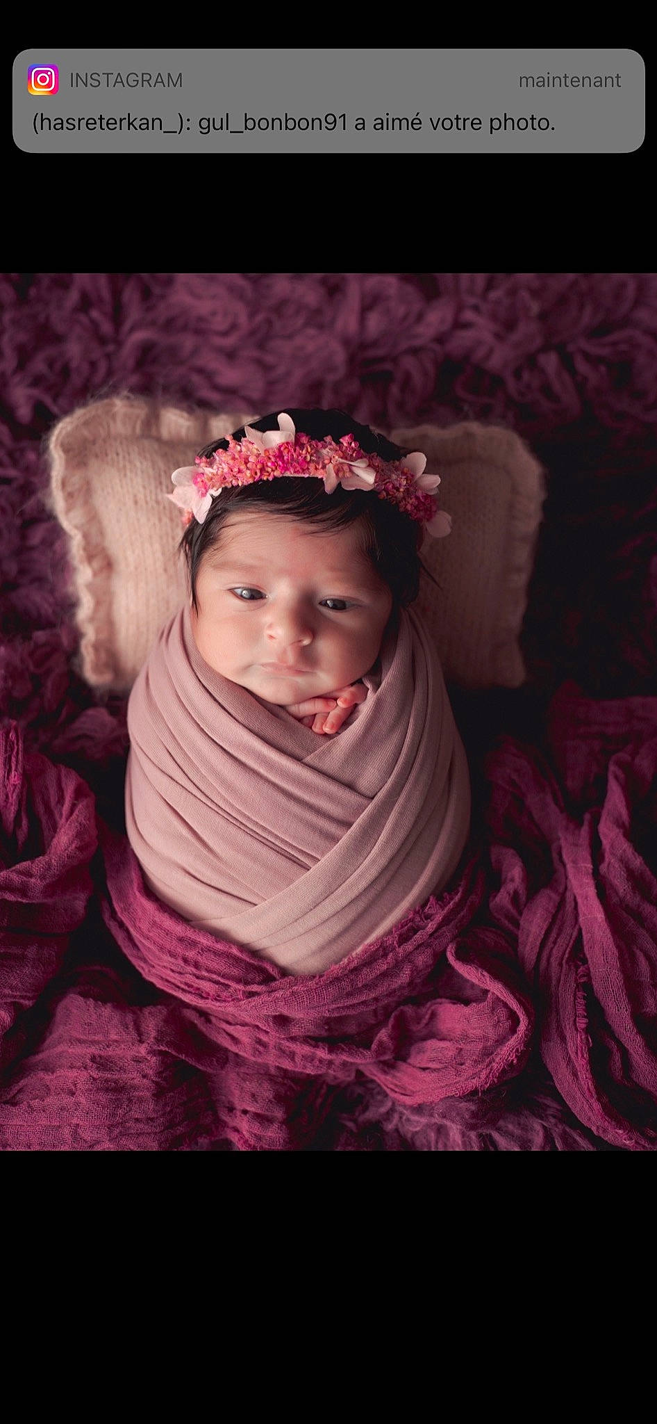 Elya participe au concours pour gagner de l'argent avec cette photo : child, eyebrow, fashion_accessory, fashion_design, flash_photography, flower, fur, hair_accessory, happy, headband, headpiece, iris, jewellery, lip, magenta, person, pink, portrait_photography, purple, smile