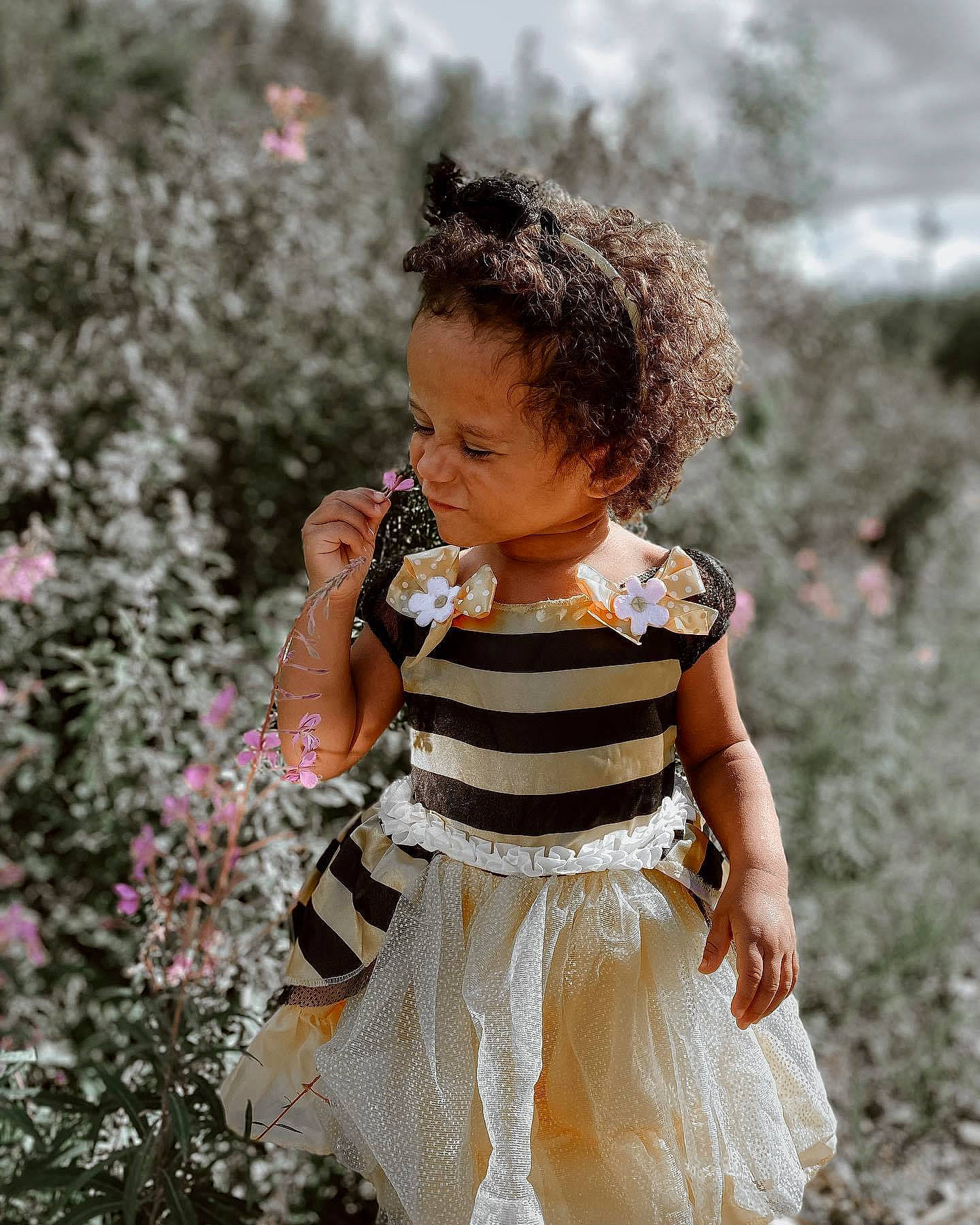 Lux is registered to the contest to win money with this photo: child, child_model, costume, dress, fawn, flower, pattern, person, photography, plant, play, spring, toddler, white