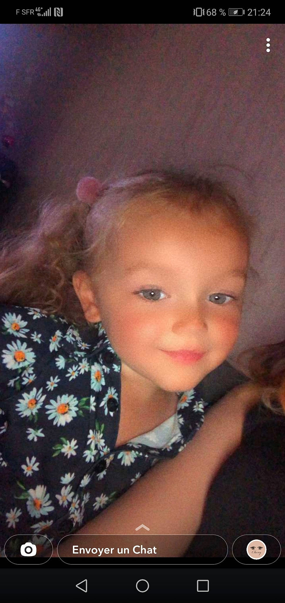 Eulalie participe au concours pour gagner de l'argent avec cette photo : black_hair, brown_hair, cheek, child, chin, ear, eyebrow, eyelash, flash_photography, forehead, fun, happy, iris, joy, lip, long_hair, mouth, nose, person, skin