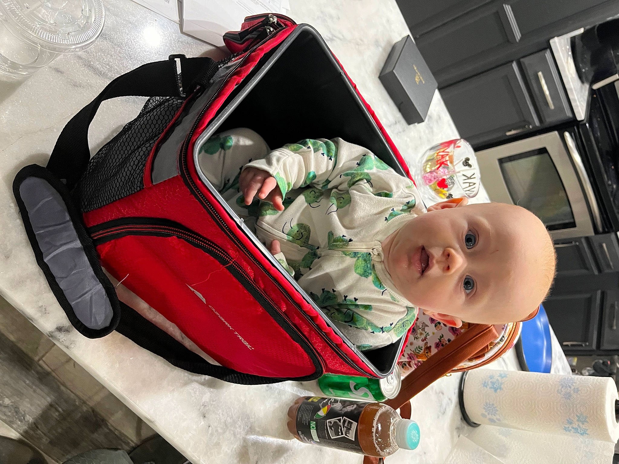 Dean is registered to the contest to win money with this photo: automotive_design, automotive_exterior, automotive_lighting, baby, baby_products, bumper, car_seat, carmine, child, comfort, family_car, motor_vehicle, person, personal_luxury_car, personal_protective_equipment, smile, surprise, toddler, trunk, vehicle