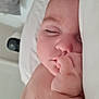 Garance a rejoint le concours — aidez-le/la à gagner de superbes lots ! baby, sleeping, face, hand, skin, peaceful, closeup, indoors, bed, pillow, infant, child, rest, soft, cute, portrait, peace, relaxation, newborn, calm