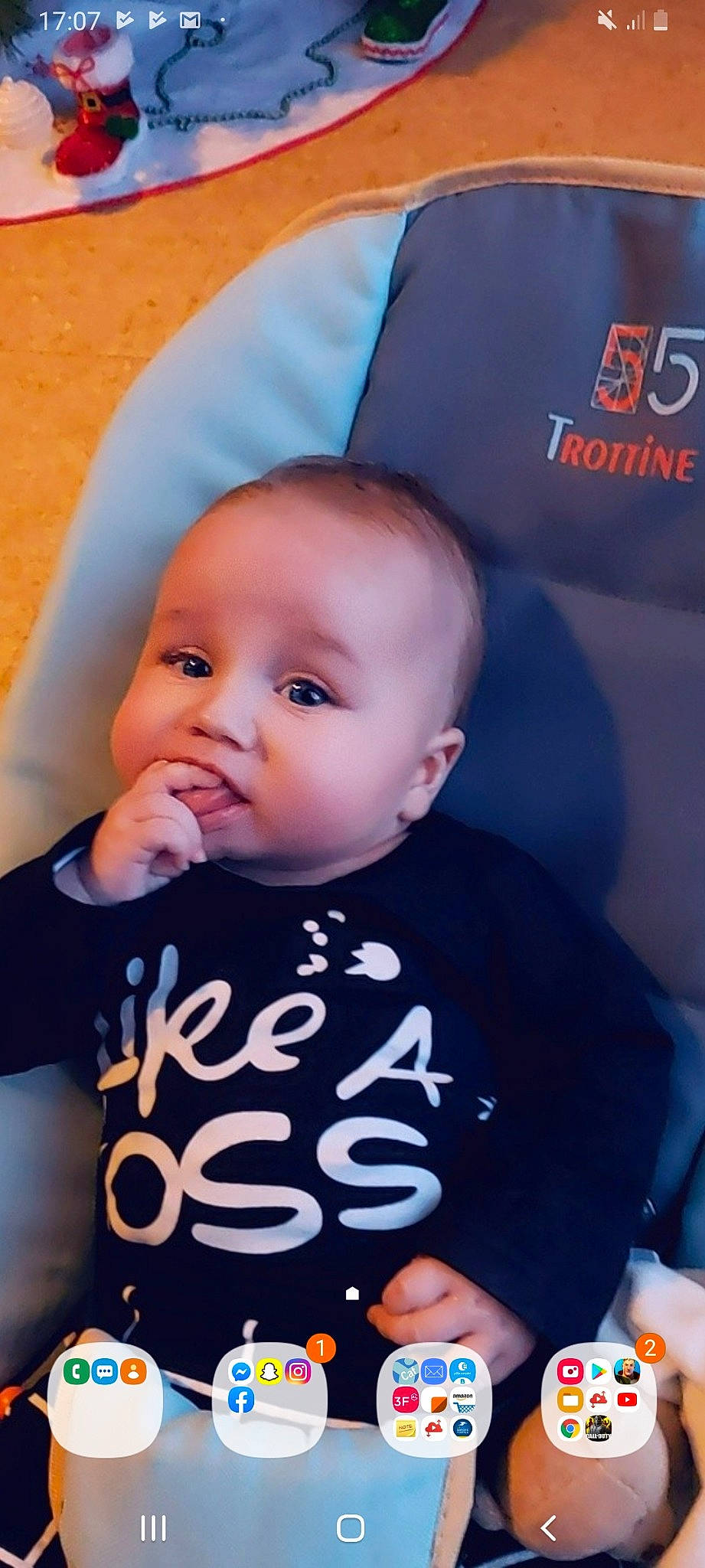 Juan participe au concours pour gagner de l'argent avec cette photo : baby, baby_products, cheek, child, head, person, product, toddler