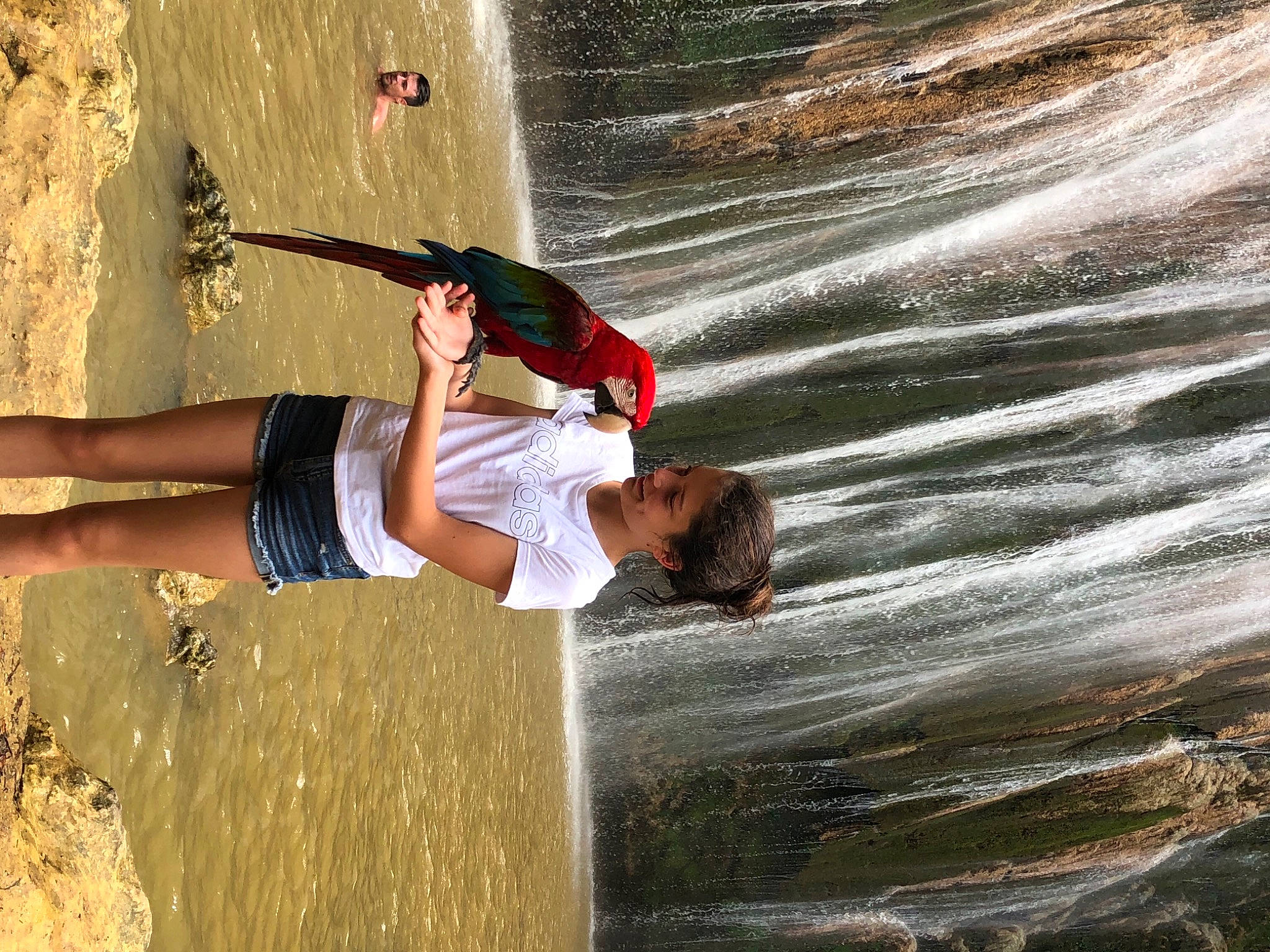 Hortense participe au concours pour gagner de l'argent avec cette photo : adventure, body_of_water, elbow, extreme_sport, fun, happy, joy, landscape, leisure, people_in_nature, person, plant, recreation, rock, rope, shorts, sport_climbing, thigh, tree, vacation