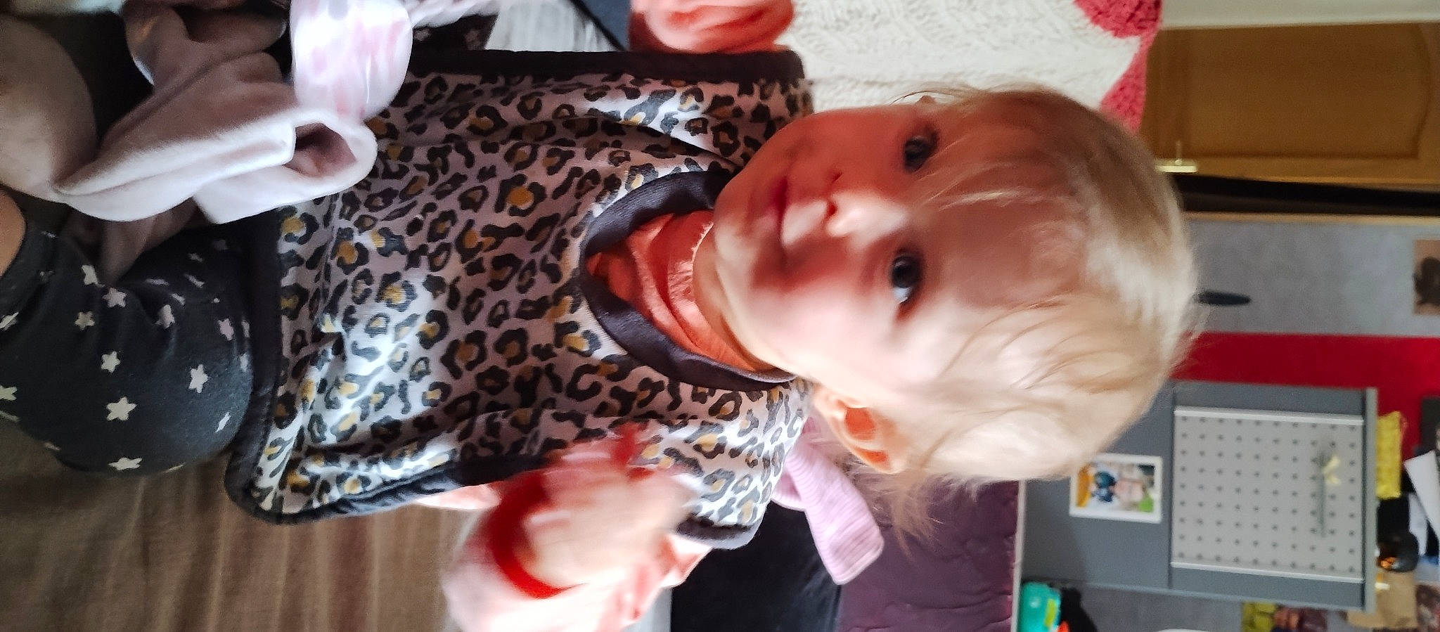 Shanna a rejoint le concours — aidez-le/la à gagner de superbes lots ! baby, baby_toddler_clothing, cheek, child, ear, event, eyelash, eyewear, fashion_accessory, food, fun, happy, hat, lip, mouth, nail, nose, person, selfie, skin