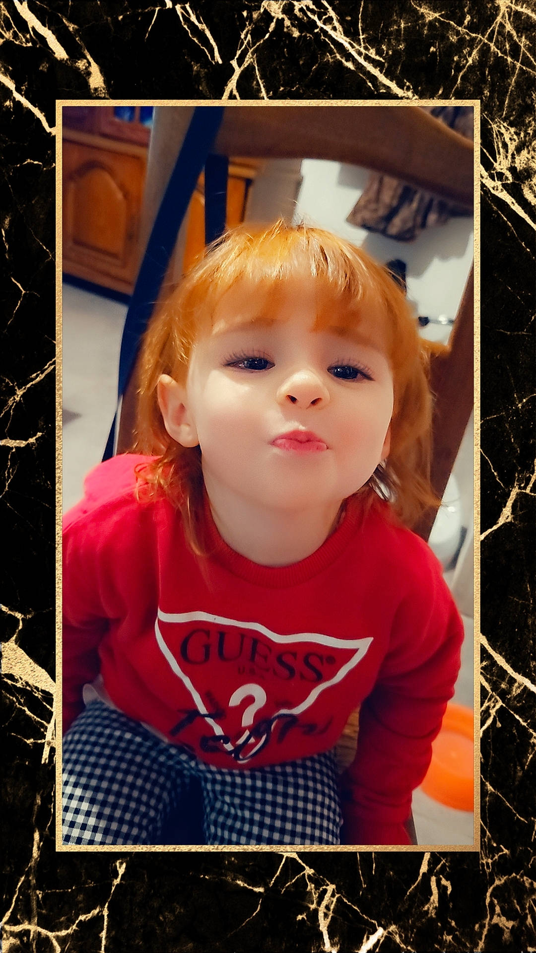 Aëvye a rejoint le concours — aidez-le/la à gagner de superbes lots ! baby_toddler_clothing, bangs, blond, brown_hair, cheek, child, chin, cool, eyelash, facial_expression, fun, grass, happy, lip, pattern, person, photo_caption, sleeve, t_shirt, toddler