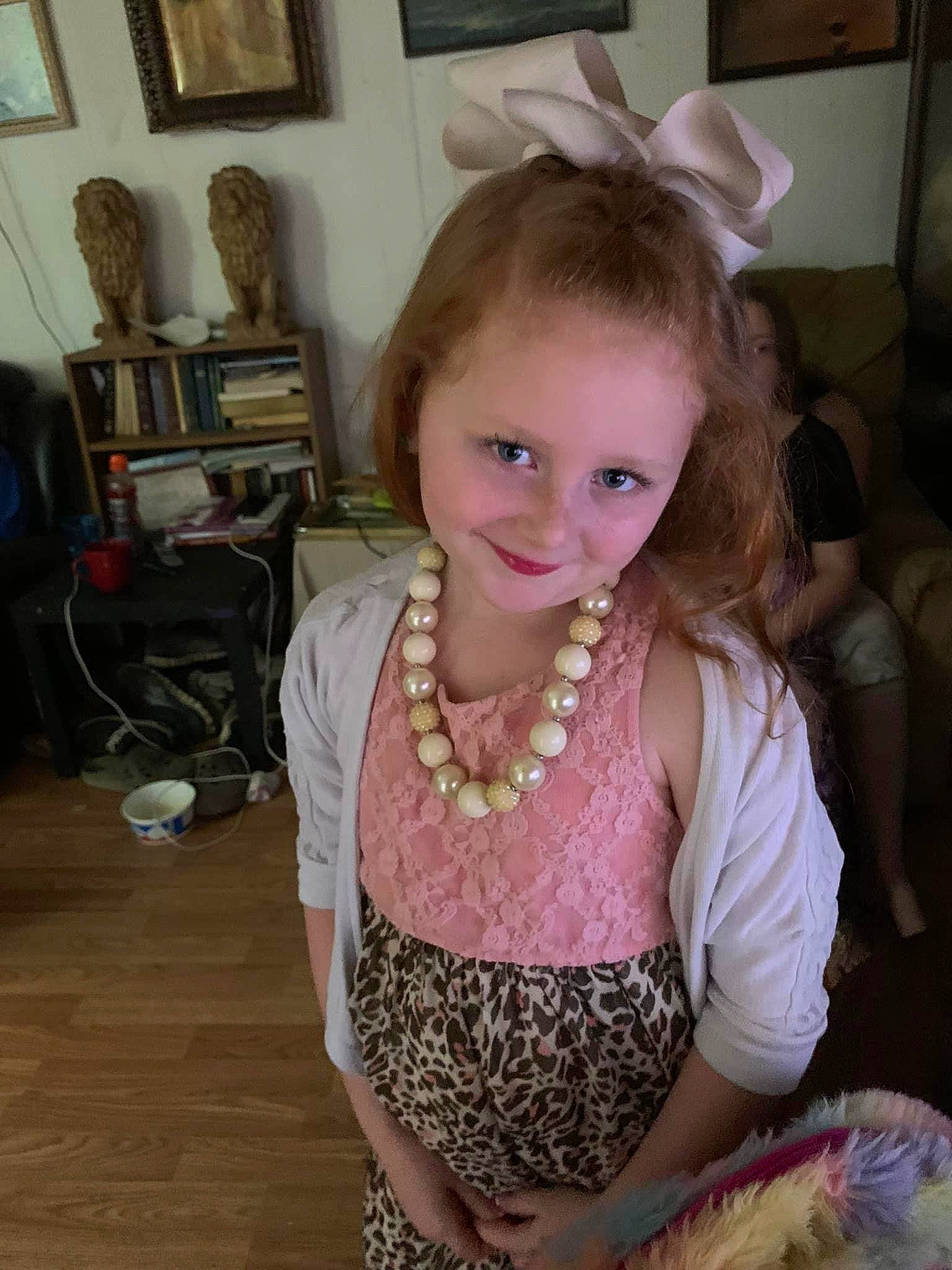 Brylee is registered to the contest to win money with this photo: blond, brown_hair, ear, event, eyelash, fashion, fashion_accessory, fashion_design, fun, happy, iris, jewellery, joy, long_hair, neck, necklace, pattern, person, picture_frame, pink