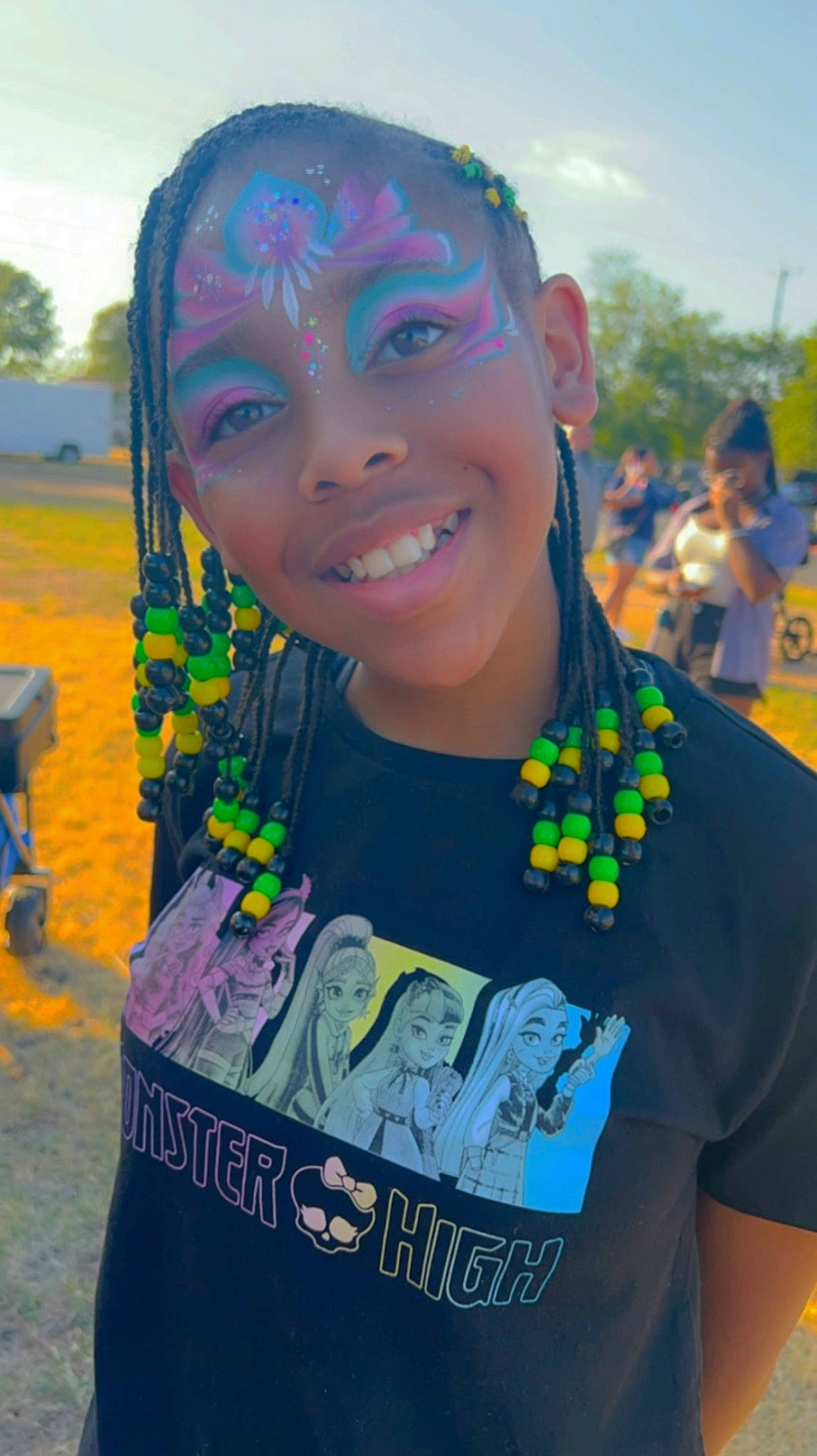 Janiya joined the competition — help win amazing prizes! blue, community, cool, electric_blue, event, eyewear, facial_expression, fashion_accessory, fun, happy, joy, leisure, magenta, morning, person, public_event, recreation, sky, smile, summer