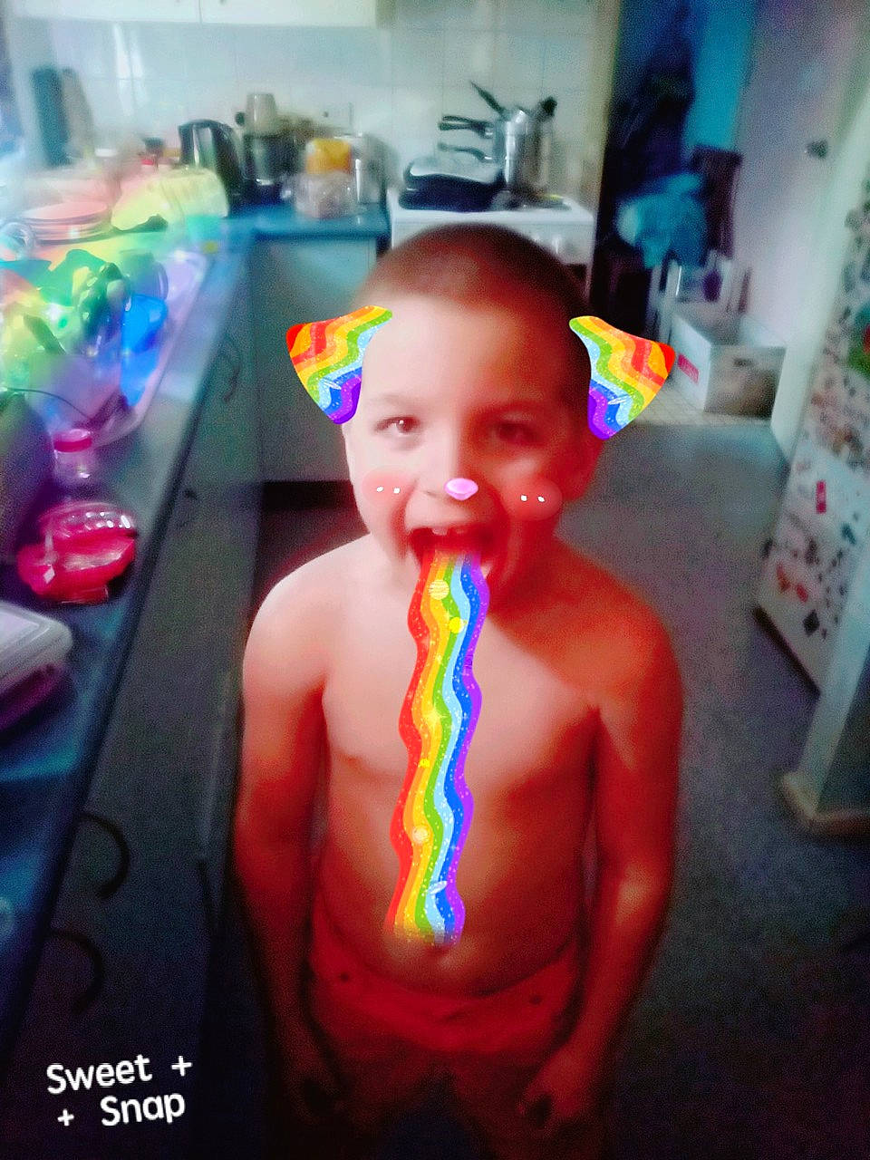 Tyeroy is registered to the contest to win money with this photo: bathing, child, finger, fun, neck, person, photography, play, toddler