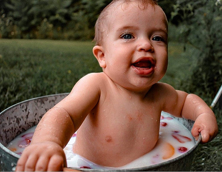 Daxton is registered to the contest to win money with this photo: baby, baby_bathing, baby_making_funny_faces, bathing, cheek, child, face, person, skin, smile, toddler
