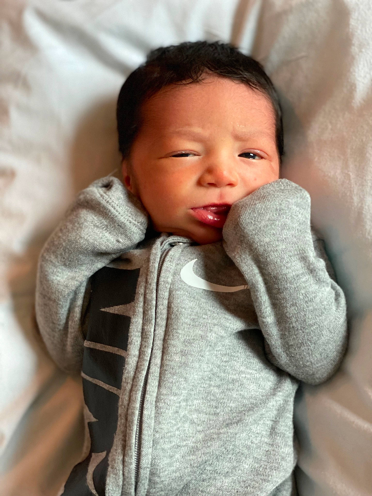 Jahkarri is registered to the contest to win money with this photo: arm, cheek, chin, comfort, eye, eyebrow, finger, gesture, hand, head, joint, lip, mouth, neck, nose, outerwear, person, shoulder, skin, sleeve