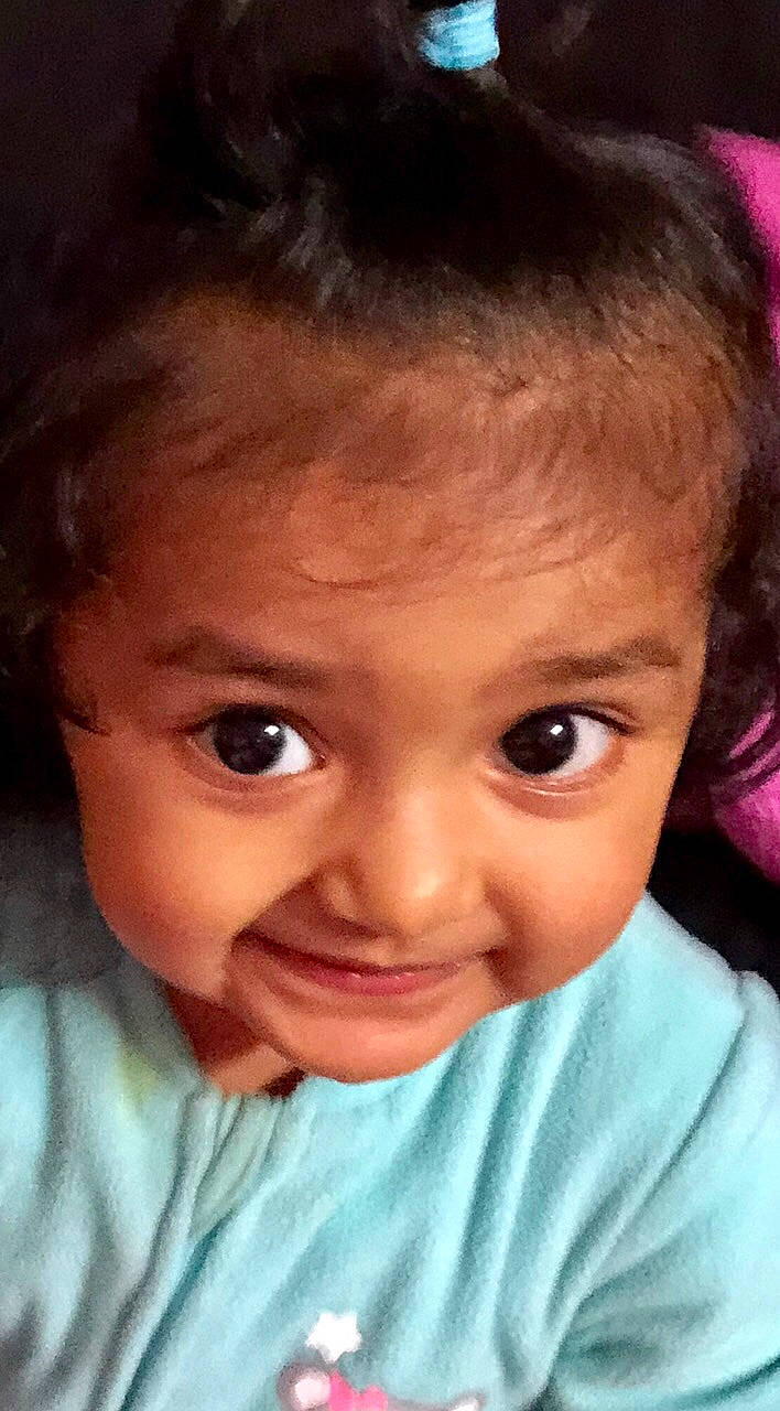 Arhvi participe au concours pour gagner de l'argent avec cette photo : baby, beauty, brown_hair, cheek, child, chin, close_up, eye, eyebrow, face, facial_expression, forehead, hair, hairstyle, head, iris, joy, lip, nose, person