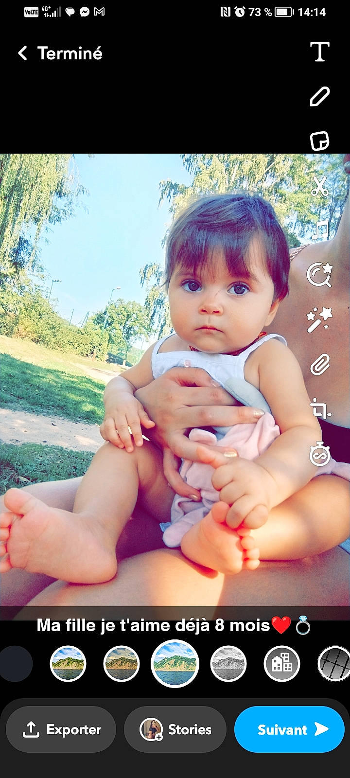 Emy participe au concours pour gagner de l'argent avec cette photo : baby, finger, flash_photography, foot, fun, gesture, happy, human_leg, knee, leisure, muscle, nail, people_in_nature, person, plant, skin, sky, thigh, thumb, toddler