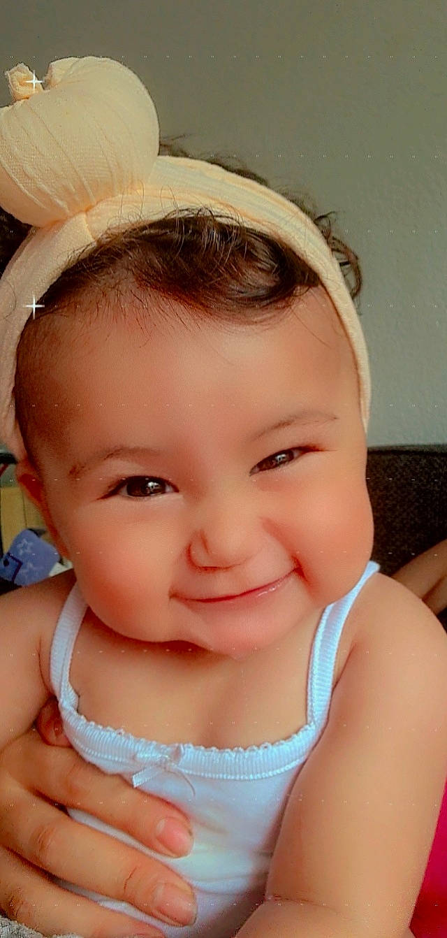 Nour-dalia a rejoint le concours — aidez-le/la à gagner de superbes lots ! cheek, chin, ear, eye, eyebrow, eyelash, face, forehead, hair, happy, human, iris, joy, lip, mouth, neck, nose, person, photograph, shoulder