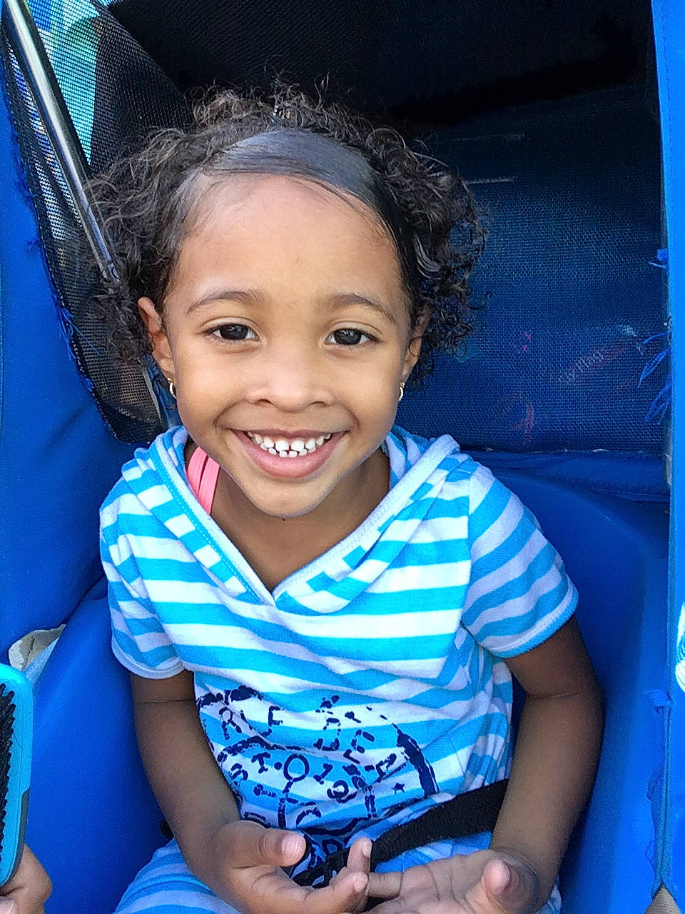 Jaslyn is registered to the contest to win money with this photo: blue, child, child_model, face, facial_expression, fun, happy, head, joy, laugh, person, play, sitting, skin, smile, toddler, vacation