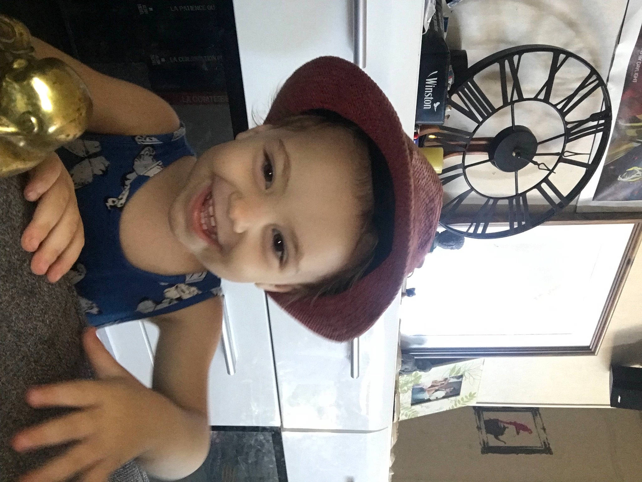 Mina participe au concours pour gagner de l'argent avec cette photo : auto_part, automotive_tire, automotive_wheel_system, bicycle_tire, child, cool, elbow, fashion_accessory, fun, happy, hat, joy, leisure, mouth, person, rim, skin, smile, t_shirt, tire