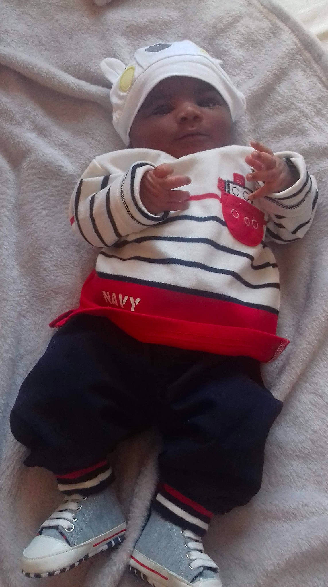 Malaijah participe au concours pour gagner de l'argent avec cette photo : baby, child, headwear, person, toddler