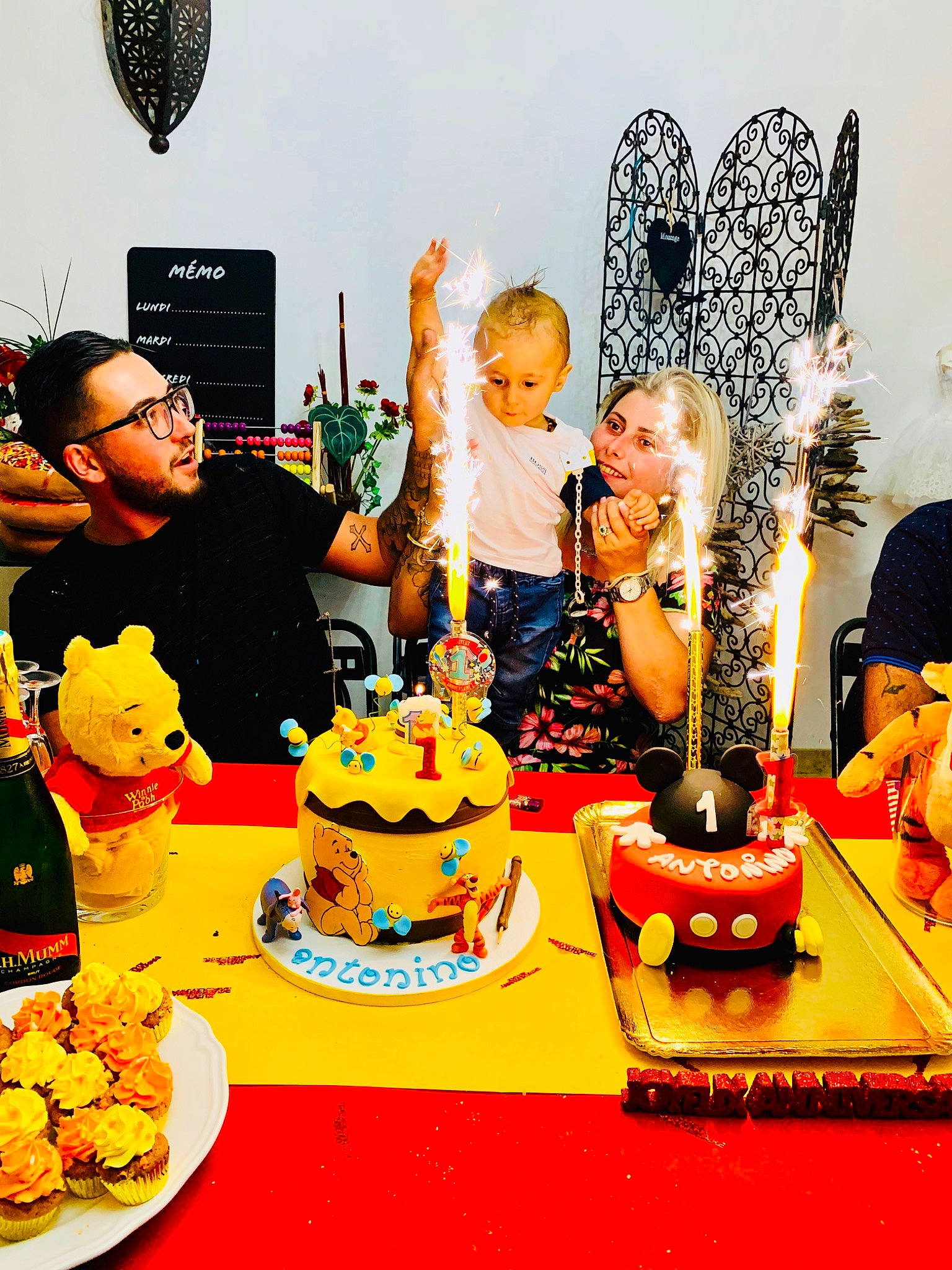 Antonino participe au concours pour gagner de l'argent avec cette photo : baked_goods, birthday, birthday_cake, birthday_party, cake, cake_decorating, child, cuisine, dessert, event, finger_food, food, happy, icing, meal, party, person, sweetness, table, torte