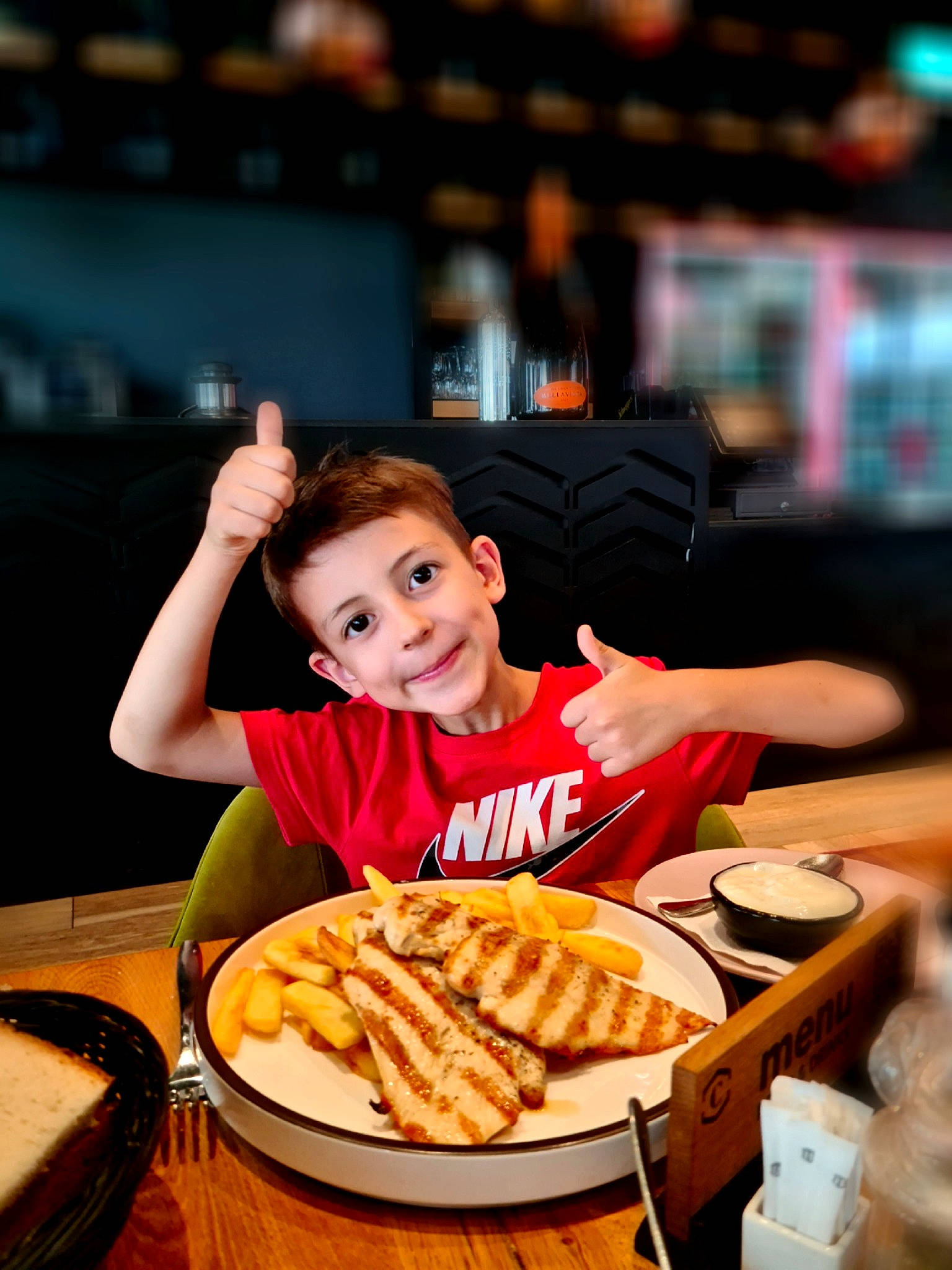 Darius participe au concours pour gagner de l'argent avec cette photo : baking, chair, comfort_food, cooking, cuisine, dish, fast_food, finger_food, food, food_craving, happy, ingredient, joy, junk_food, person, plate, recipe, side_dish, staple_food, sweetness