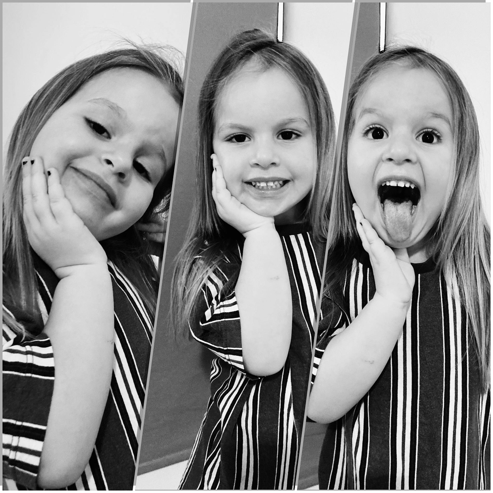 Juliette a rejoint le concours — aidez-le/la à gagner de superbes lots ! beauty, black_and_white, blond, event, eye, facial_expression, flash_photography, fun, gesture, happy, iris, joy, monochrome, monochrome_photography, people, person, sleeve, smile, snapshot, style