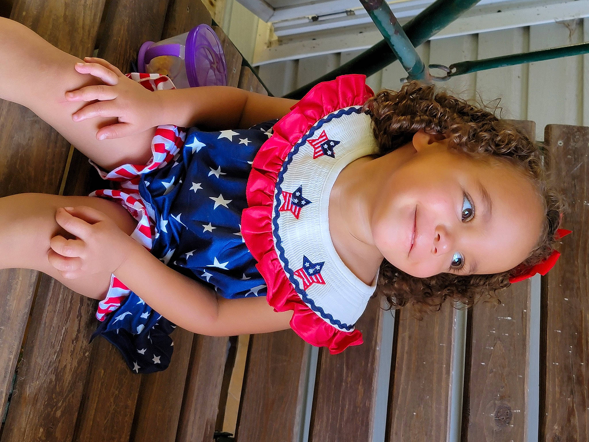 Saraiah is registered to the contest to win money with this photo: black_hair, elbow, facial_expression, finger, fun, glasses, hairstyle, hand, happy, joy, leisure, mouth, orange, person, plant, skin, smile, summer, thigh, trunk