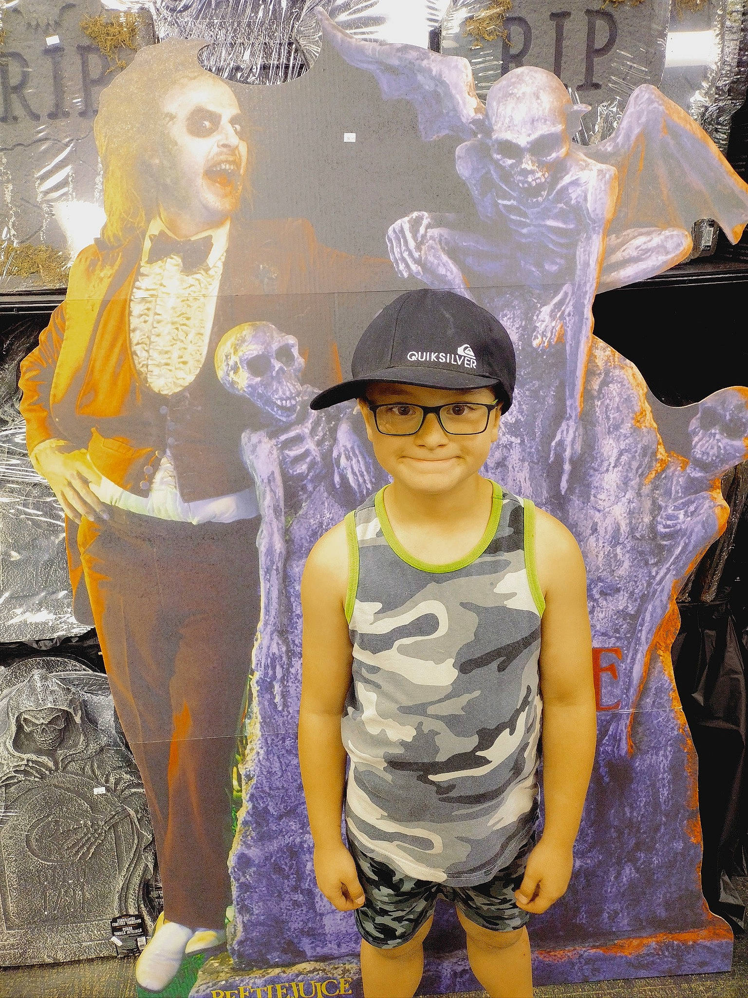 Ayden is registered to the contest to win money with this photo: art, artist, cool, event, eyewear, fashion_design, fun, happy, headwear, human, joy, leisure, mural, person, public_space, shorts, street, summer, t_shirt, textile