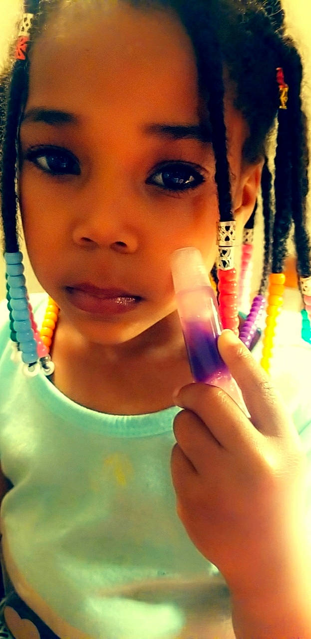 Jlayvonna is registered to the contest to win money with this photo: cheek, chin, ear, eye, eyebrow, eyelash, facial_expression, forehead, gesture, hand, happy, head, human, iris, jaw, lip, mouth, neck, nose, person