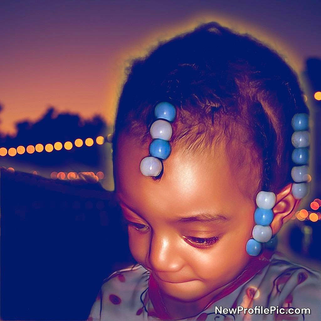 Aniyah is registered to the contest to win money with this photo: audio_equipment, black_hair, chin, cloud, cool, ear, eyebrow, eyelash, eyewear, finger, flash_photography, forehead, gesture, happy, head, hearing, jaw, lip, neck, nose