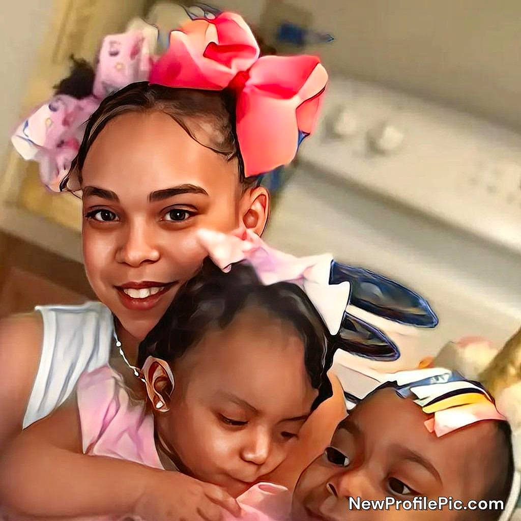 Aniyah is registered to the contest to win money with this photo: black_hair, cheek, child, chin, ear, event, eyebrow, eyelash, fashion_accessory, fun, gesture, hair, hair_accessory, happy, headband, headgear, headpiece, joy, person, pink