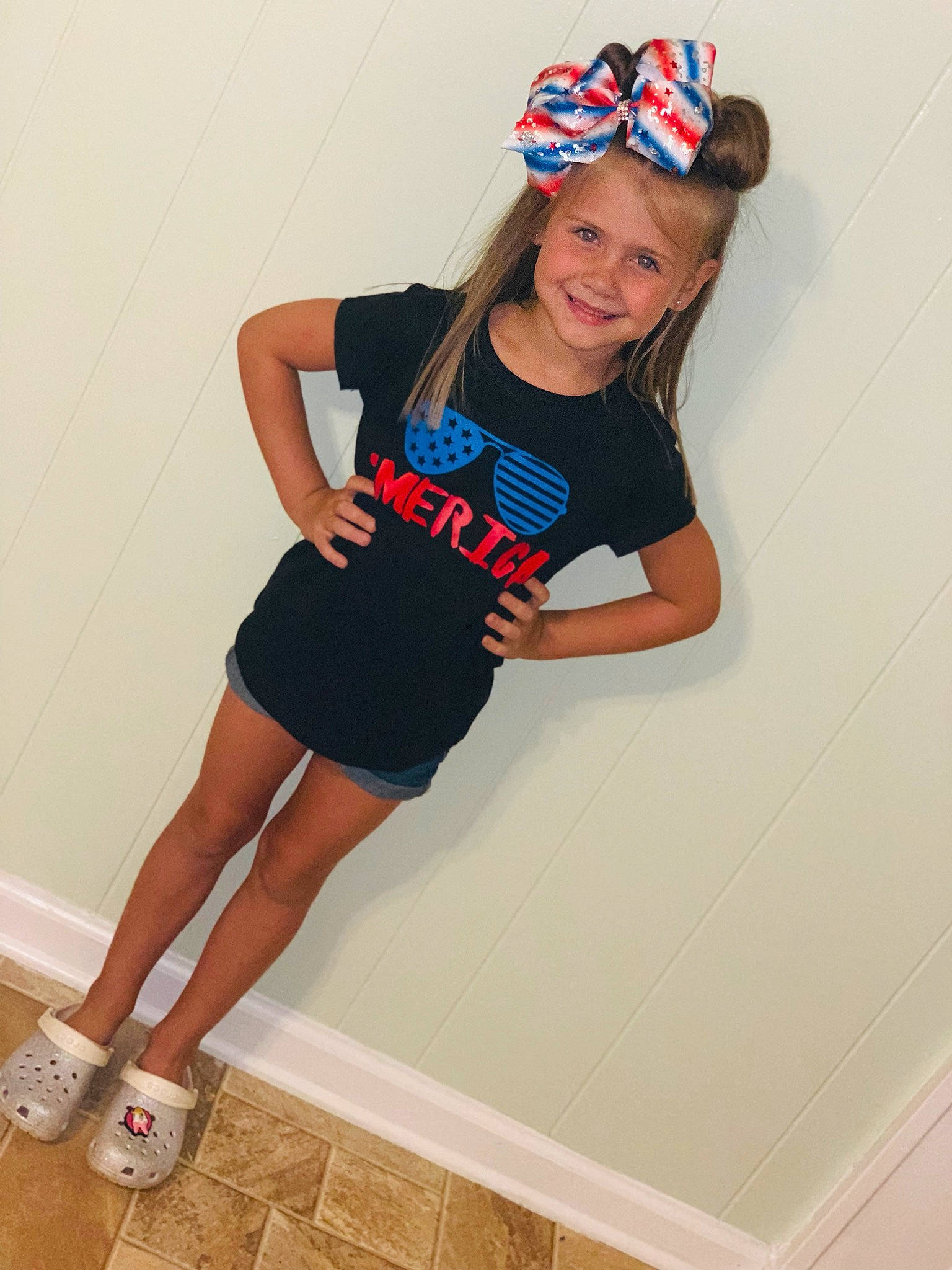 Rilynn is registered to the contest to win money with this photo: cap, child, clothing, fashion_accessory, footwear, hair_accessory, headband, headgear, headwear, joy, leg, person, photography, shoe, sportswear, style, t_shirt, toddler