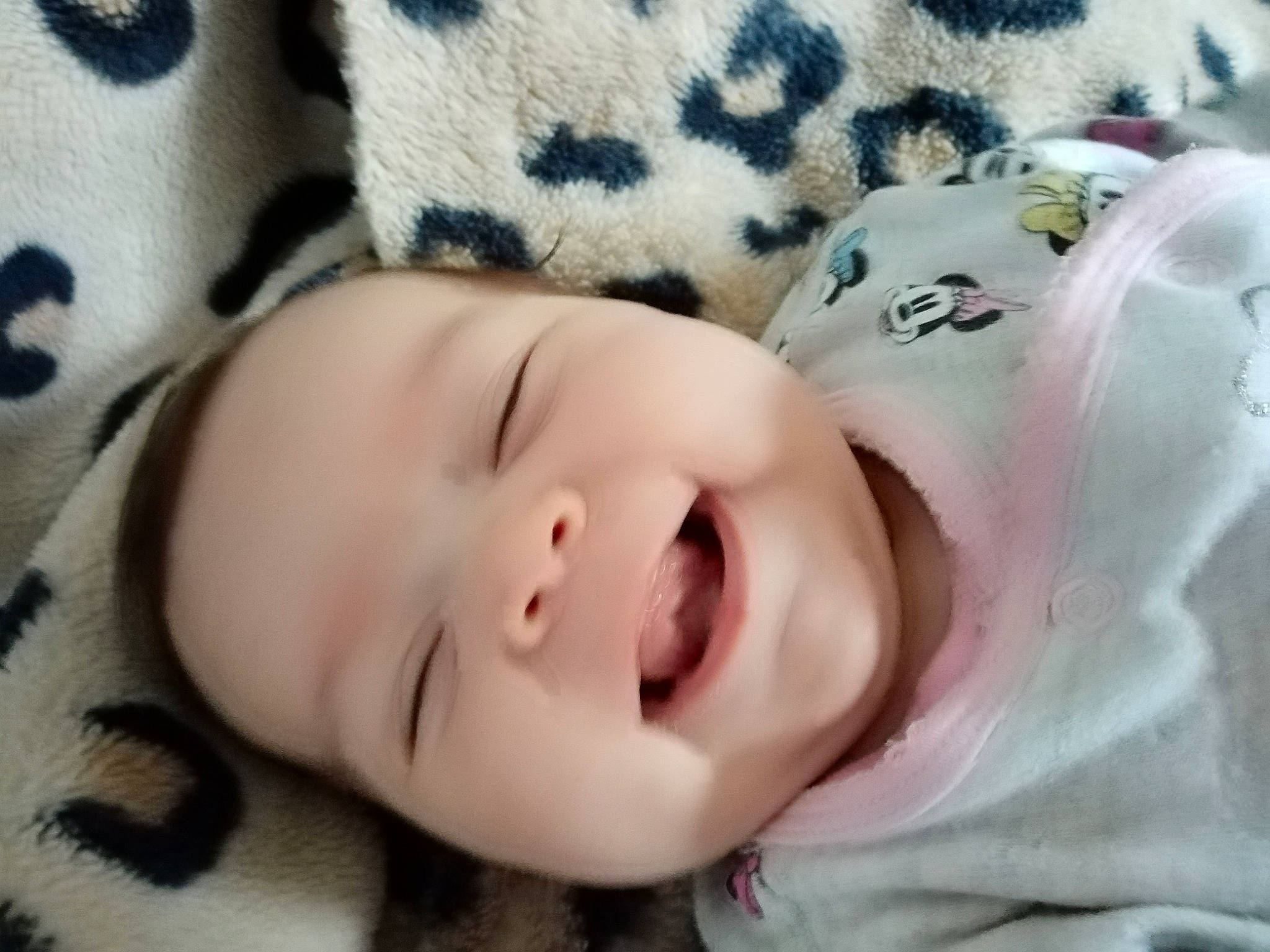 Jannah participe au concours pour gagner de l'argent avec cette photo : baby, baby_toddler_clothing, bedtime, cheek, child, comfort, facial_expression, linens, lip, nap, nose, pattern, person, skin, sleep, textile, toddler