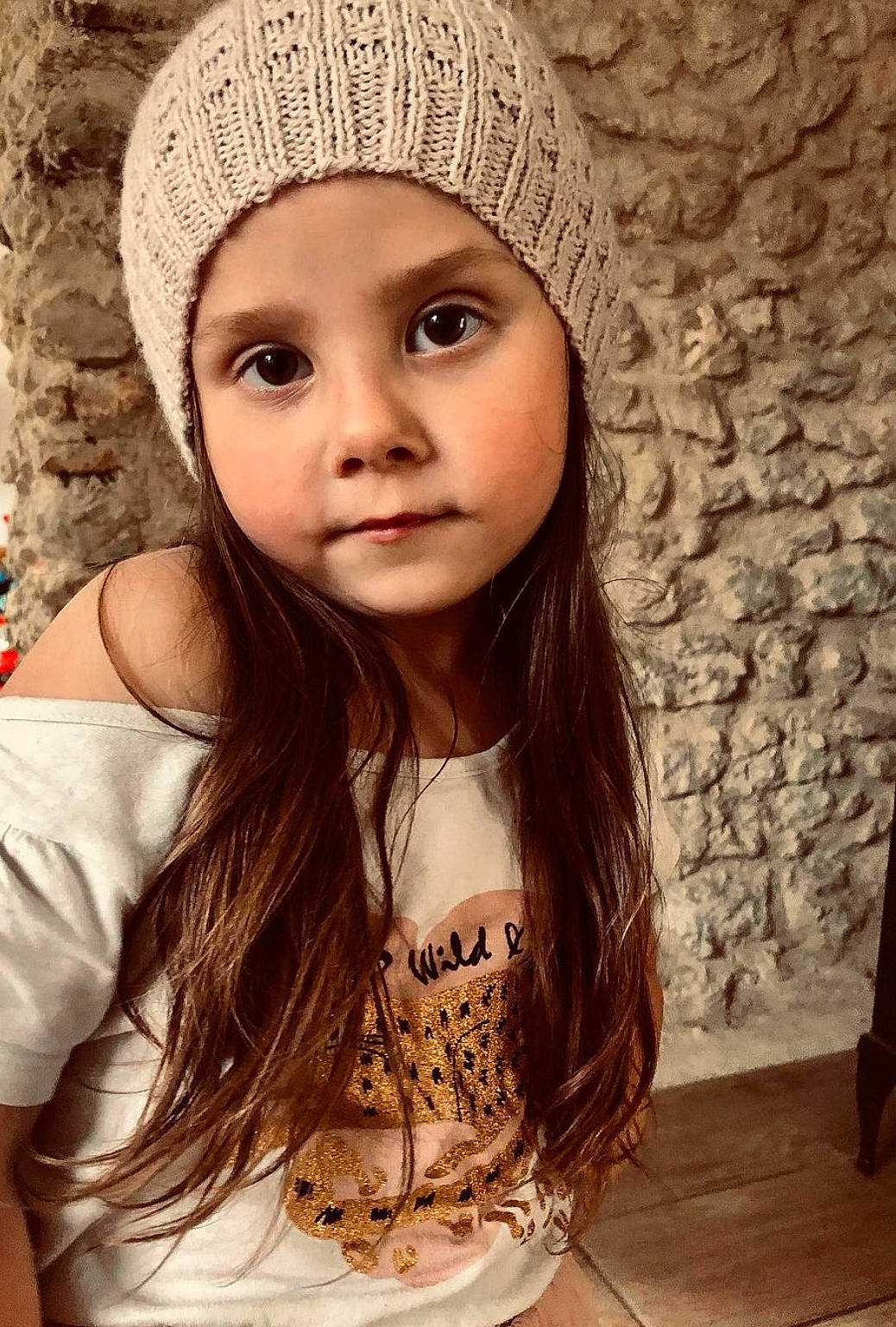 Léana participe au concours pour gagner de l'argent avec cette photo : cap, chin, eye, eyebrow, eyelash, face, facial_expression, fashion, flash_photography, forehead, hairstyle, head, headwear, human, iris, lip, neck, organ, person, skin