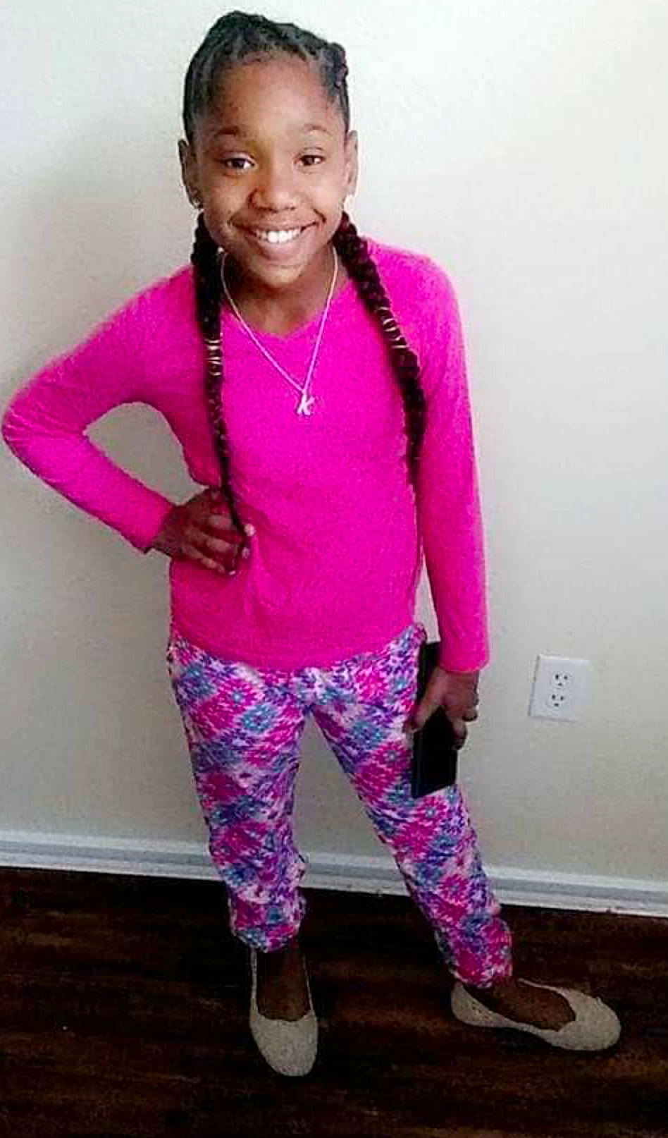 Na'Kia is registered to the contest to win money with this photo: child, child_model, clothing, joy, leggings, magenta, outerwear, person, pink, purple, shoe, sleeve, smile, sportswear, tights, toddler