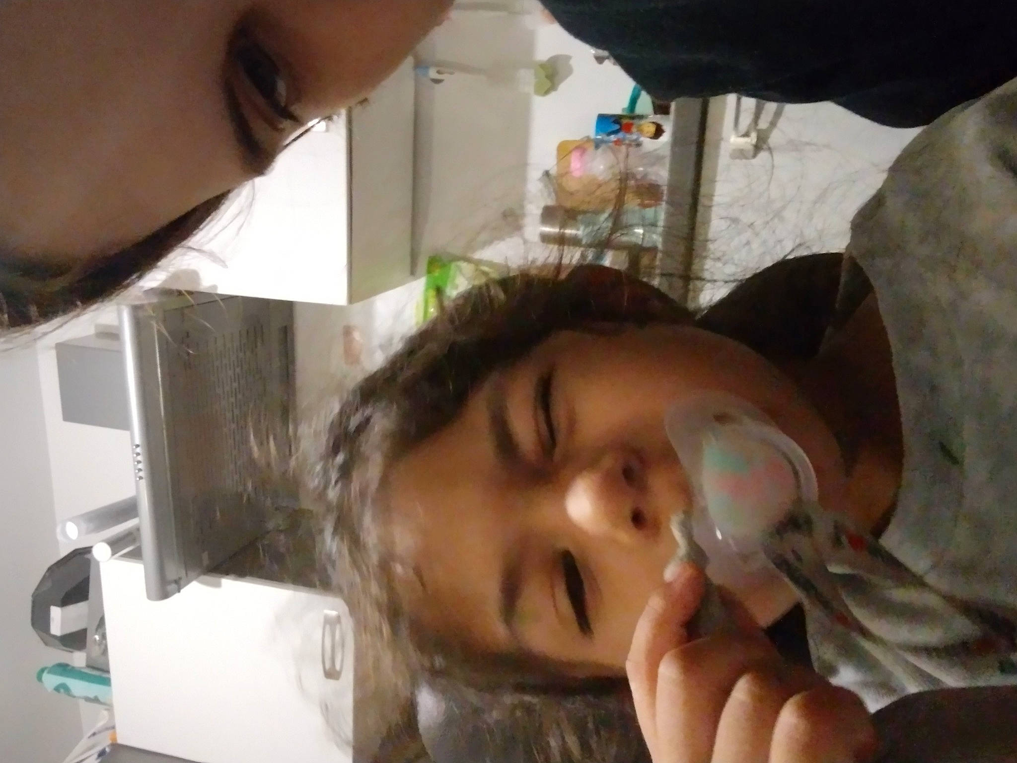 Inaya participe au concours pour gagner de l'argent avec cette photo : black_hair, cheek, child, ear, eyebrow, eyelash, finger, forehead, fun, gesture, happy, human, jaw, lip, mammal, mouth, nose, people, person, skin