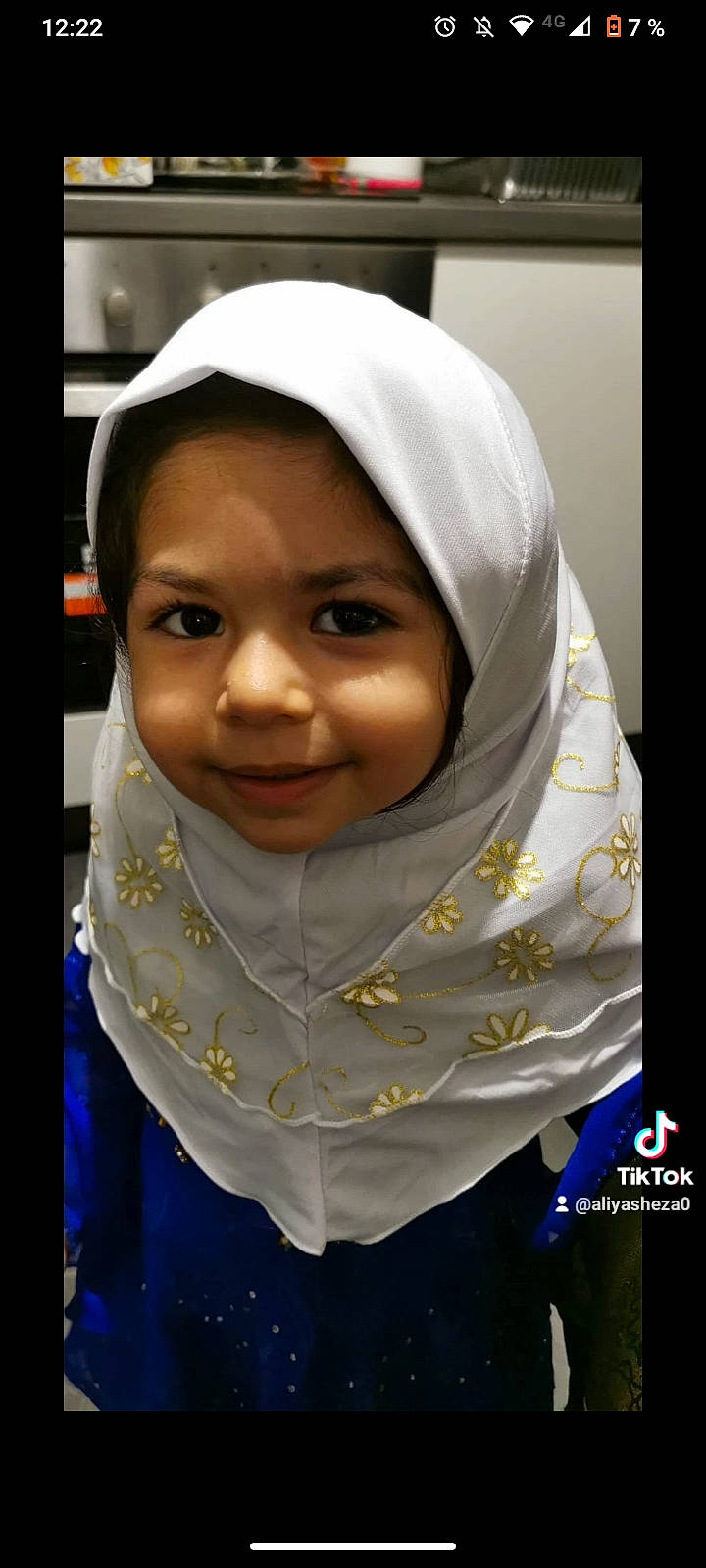 Inaya a rejoint le concours — aidez-le/la à gagner de superbes lots ! baby, cheek, child, chin, cool, eye, eyebrow, face, forehead, fun, hairstyle, happy, headwear, iris, joy, mouth, nose, outerwear, person, skin