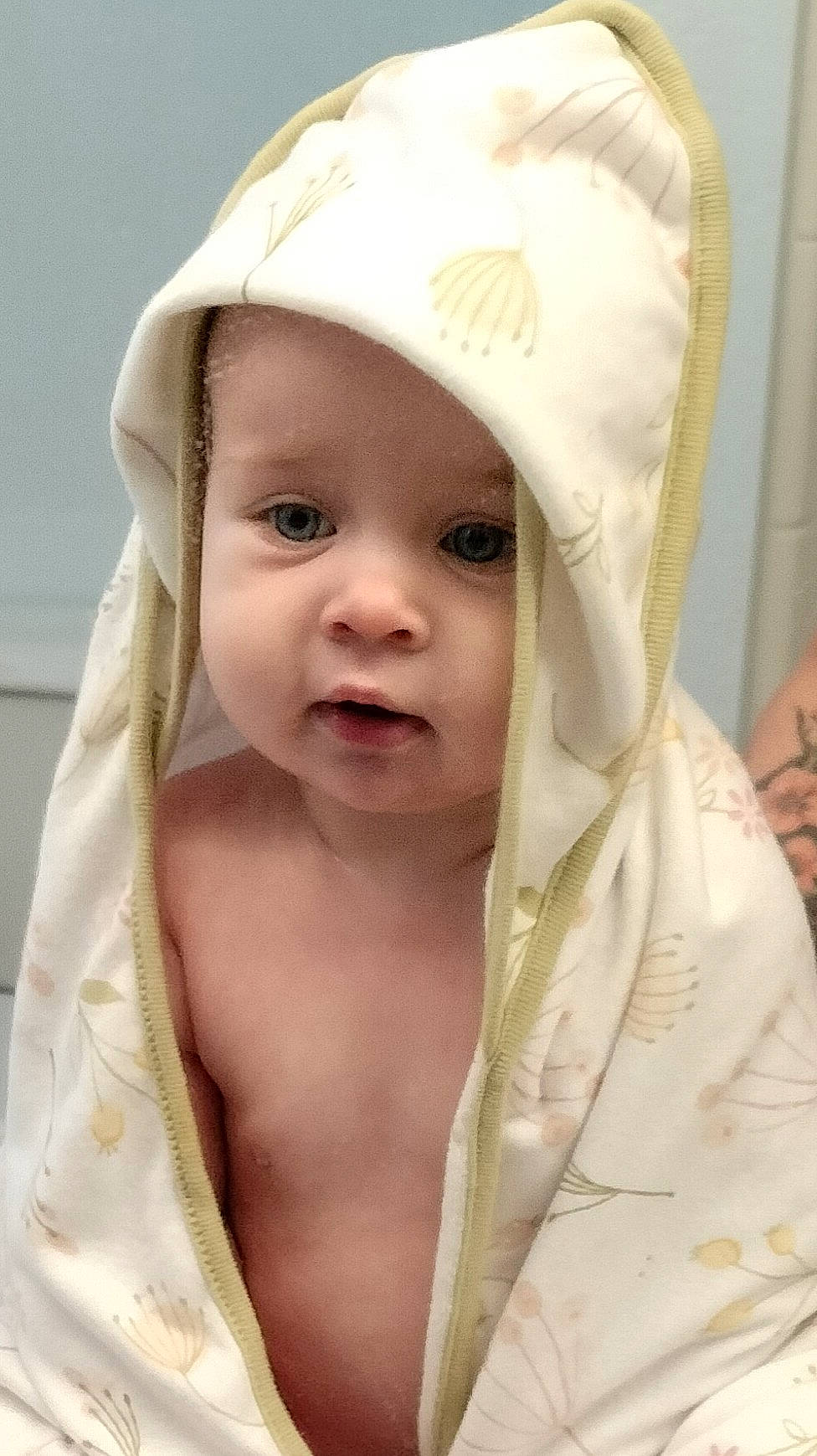 Aurora is registered to the contest to win money with this photo: baby, baby_products, baby_safety, baby_toddler_clothing, beanie, bonnet, cap, cheek, child, comfort, eyebrow, eyelash, fashion_accessory, headwear, linens, peach, person, portrait_photography, sleeve, smile