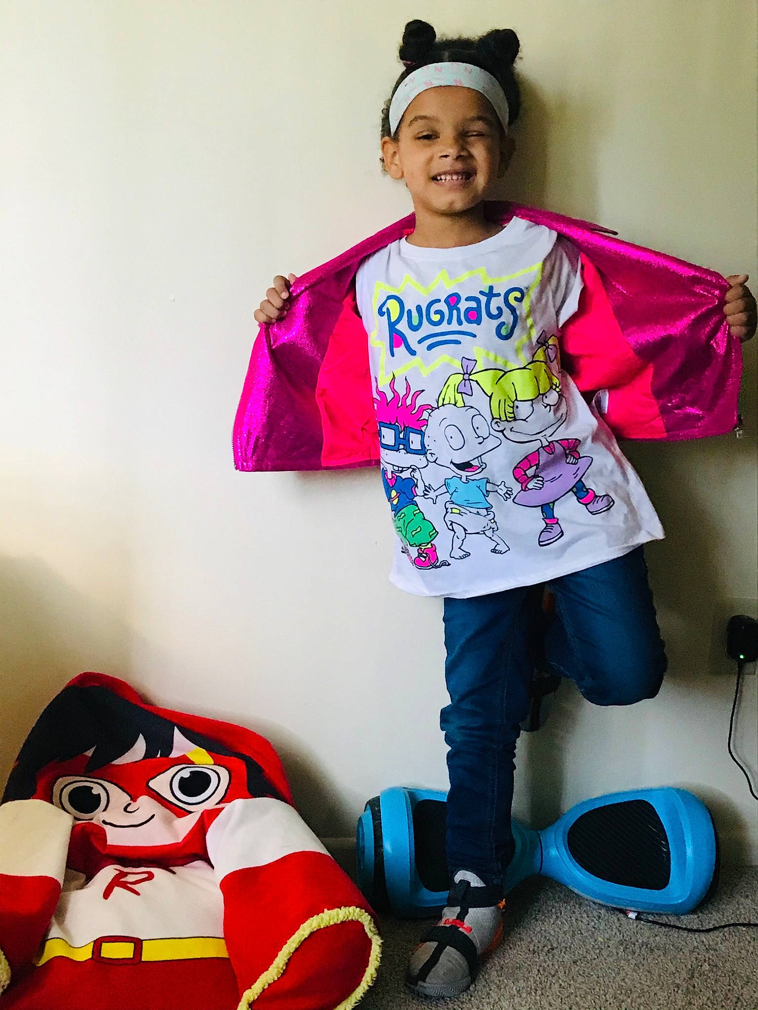 Serenity is registered to the contest to win money with this photo: baby_toddler_clothing, bag, cap, cool, fun, happy, headwear, joy, luggage_and_bags, magenta, person, red, shoe, sleeve, snapshot, sneakers, sportswear, street_fashion, t_shirt, textile