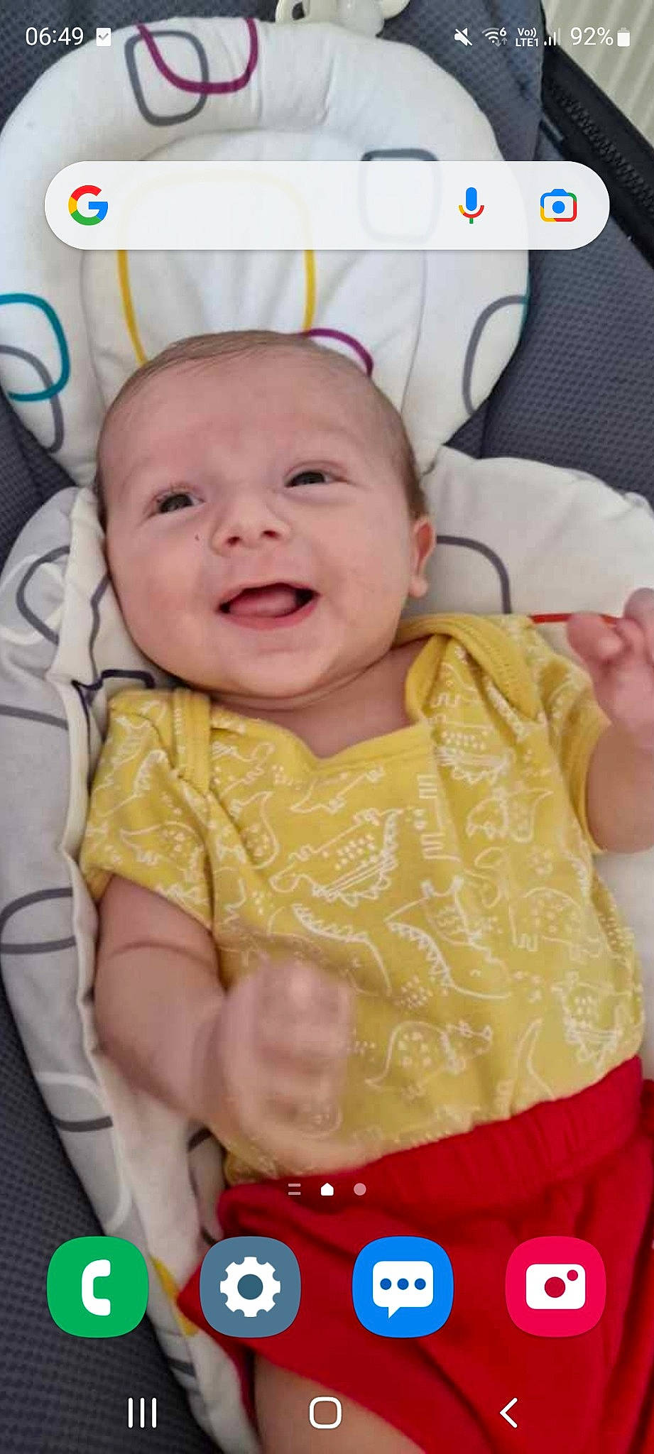 Sandro a rejoint le concours — aidez-le/la à gagner de superbes lots ! baby, baby_laughing, baby_products, baby_toddler_clothing, cheek, child, chin, comfort, eye, facial_expression, finger, fun, happy, iris, linens, person, pink, skin, sleeve, smile