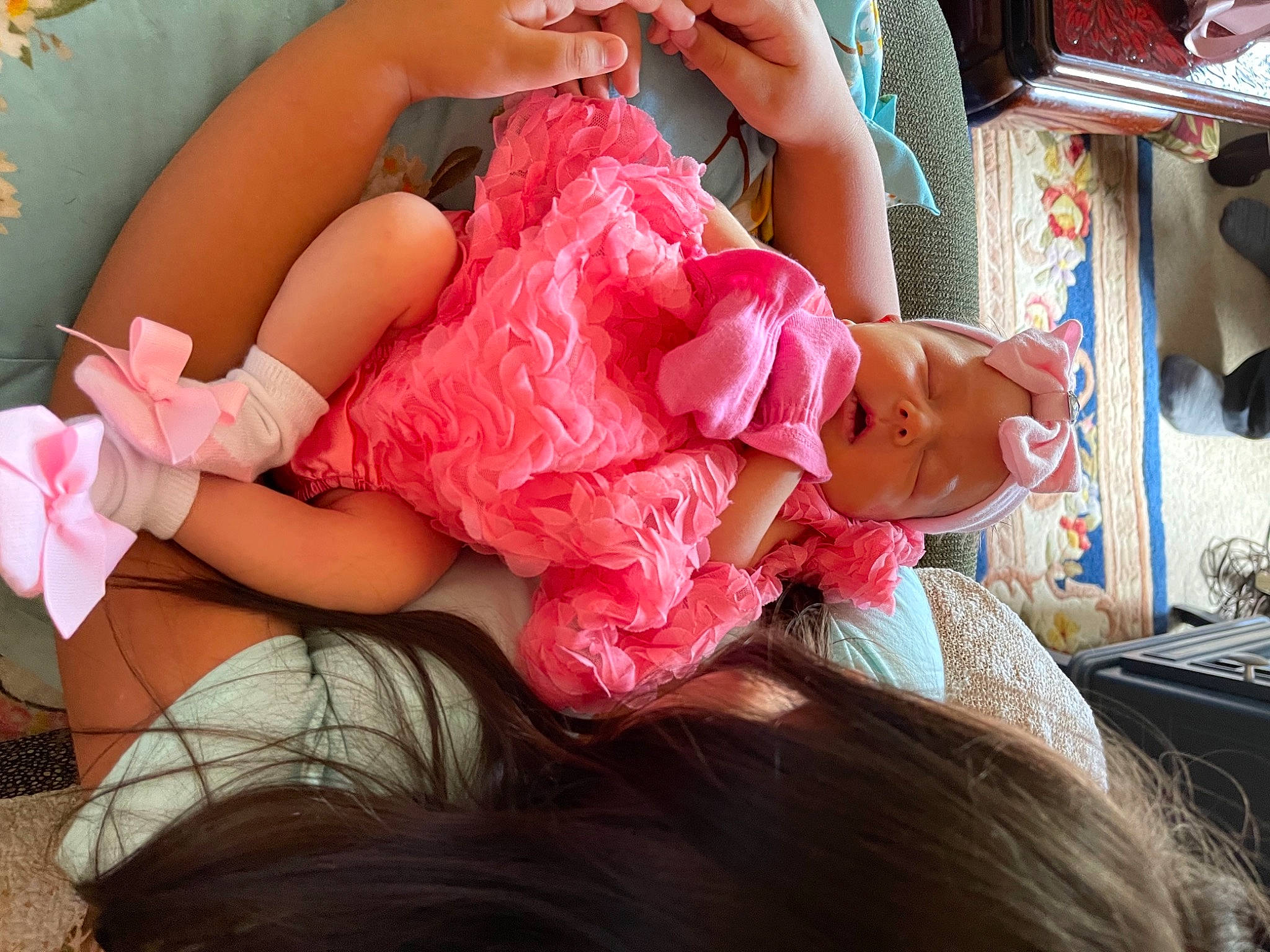 Alaiya is registered to the contest to win money with this photo: abdomen, arm, black_hair, chest, comfort, eyelash, finger, hand, happy, human_leg, joint, knee, magenta, mouth, person, pink, skin, summer, textile, thigh